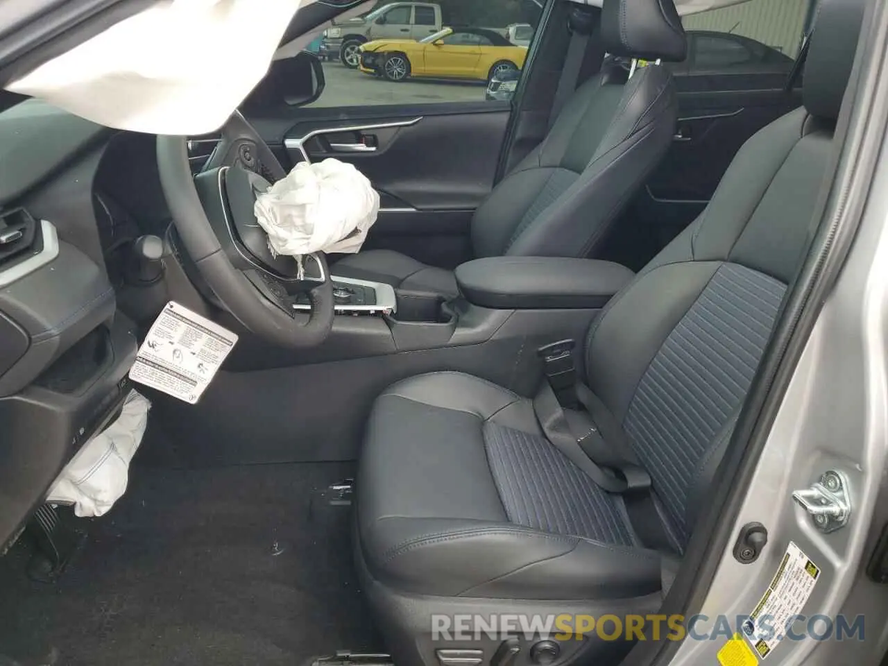 7 fotografías del automóvil dañado 2T3E6RFV3PW042406 TOYOTA RAV4 2023
