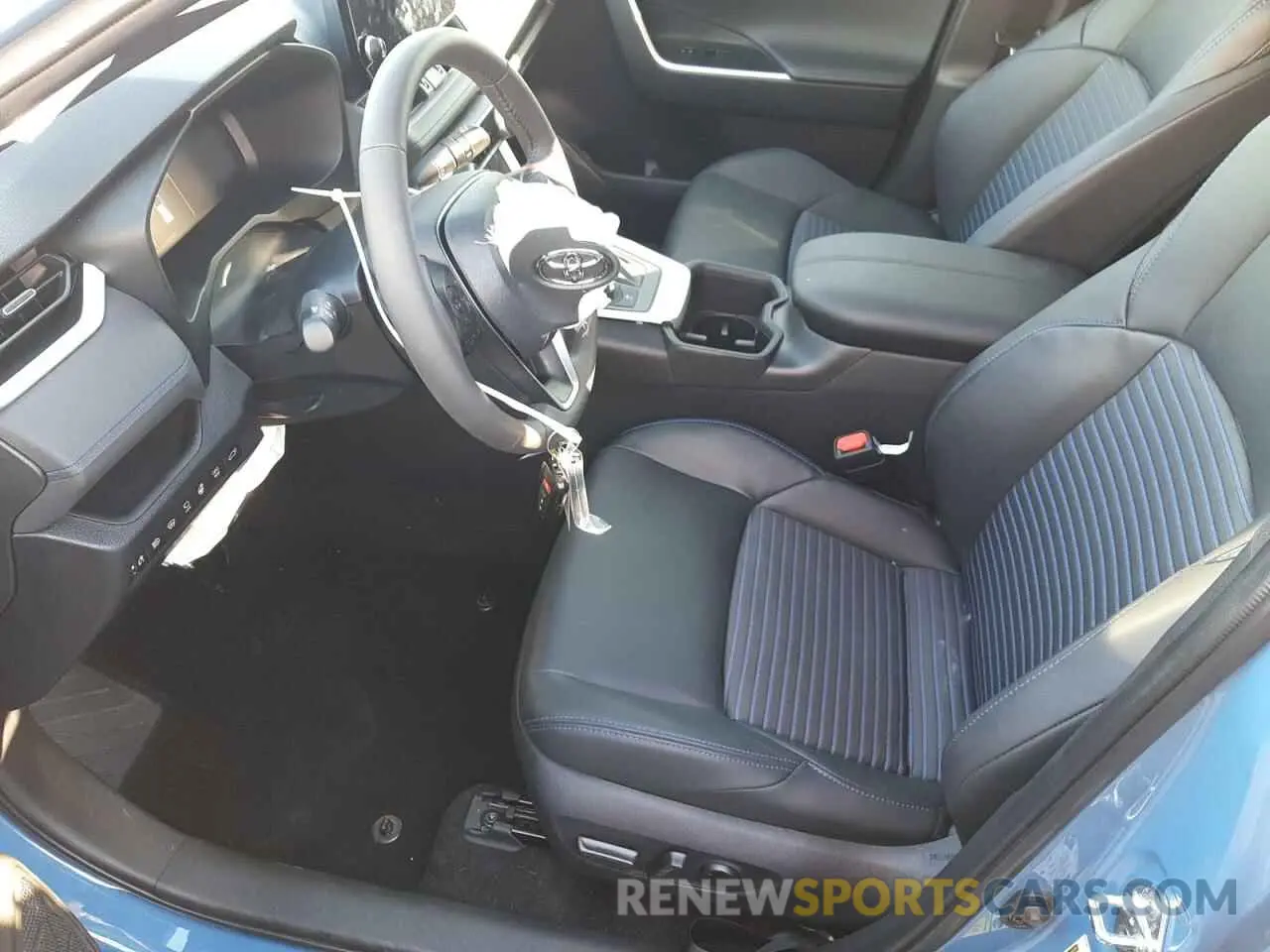 7 fotografías del automóvil dañado 2T3E6RFV4PW039496 TOYOTA RAV4 2023