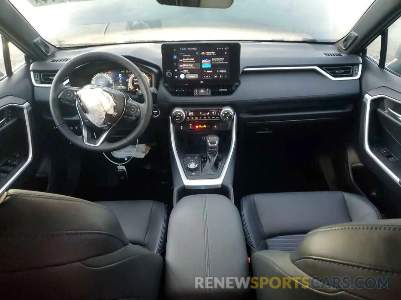 8 fotografías del automóvil dañado 2T3E6RFV8PW038903 TOYOTA RAV4 2023