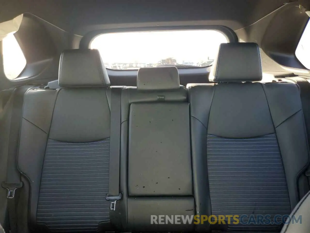 10 fotografías del automóvil dañado 2T3E6RFV8PW039470 TOYOTA RAV4 2023