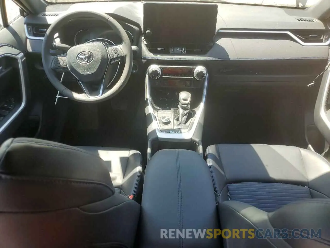 8 fotografías del automóvil dañado 2T3E6RFV9PW039963 TOYOTA RAV4 2023