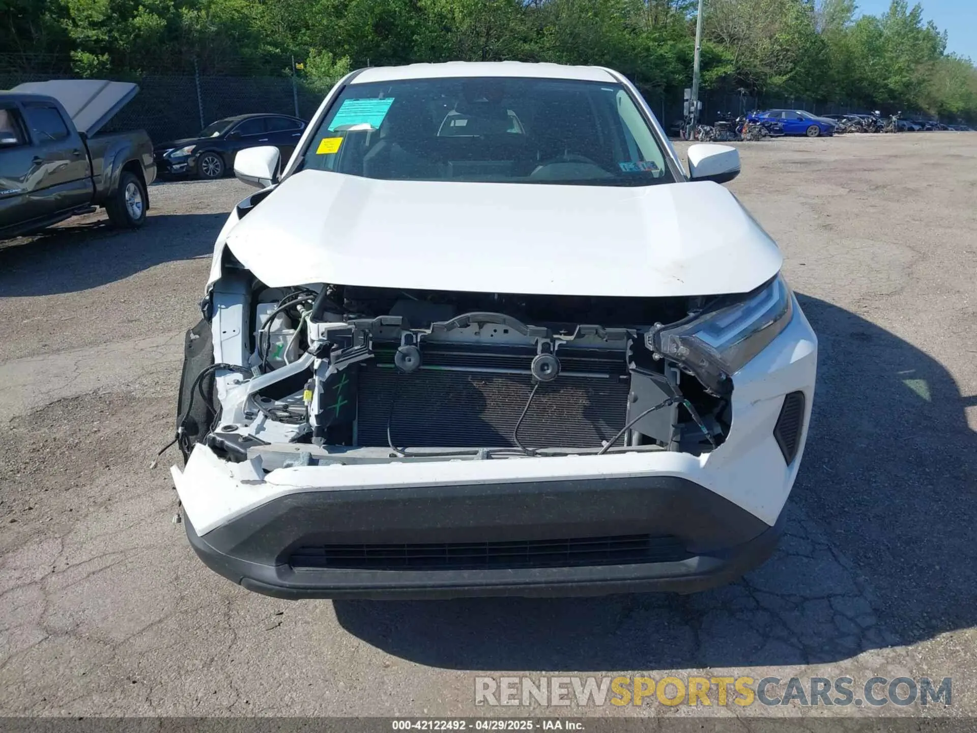 13 fotografías del automóvil dañado 2T3G1RFV1PW343585 TOYOTA RAV4 2023