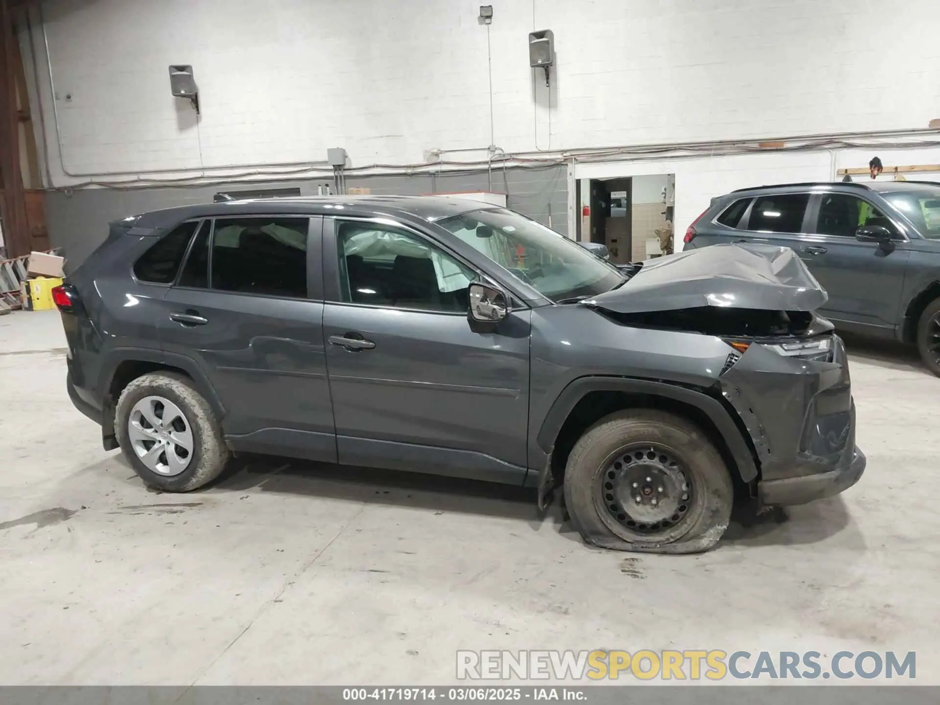 14 fotografías del automóvil dañado 2T3G1RFV6PW332226 TOYOTA RAV4 2023