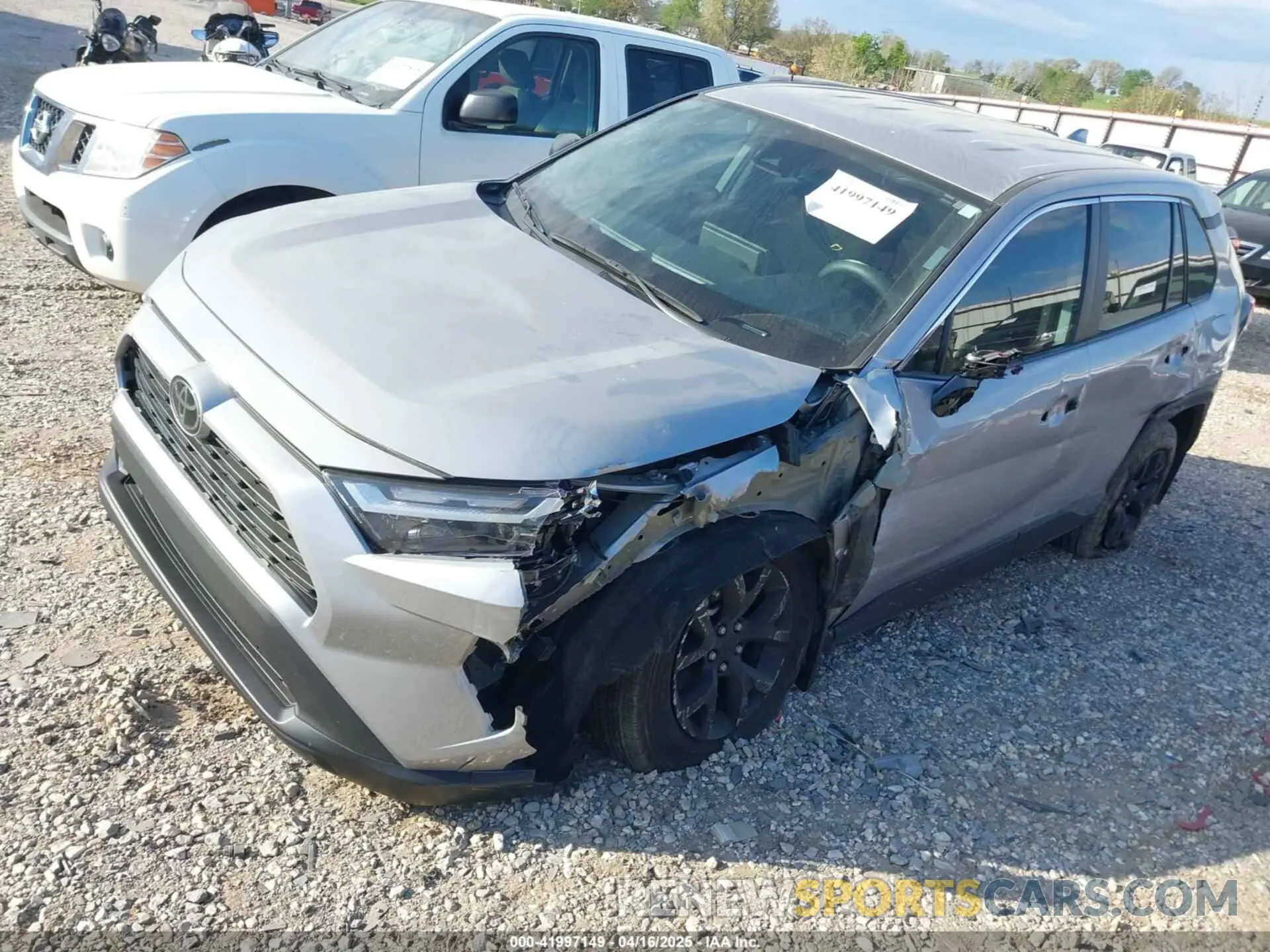 2 fotografías del automóvil dañado 2T3H1RFV1PW292741 TOYOTA RAV4 2023