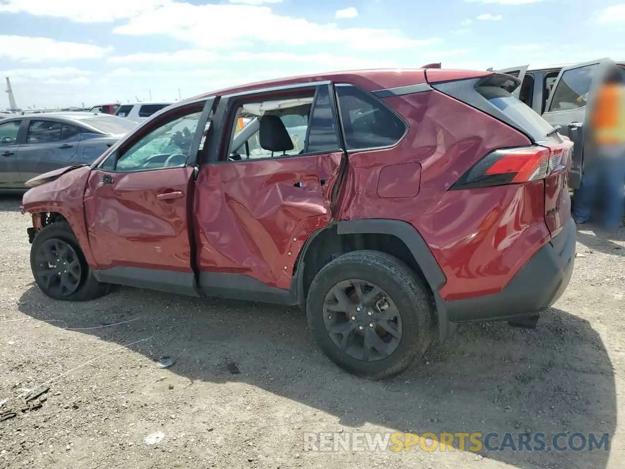 2 fotografías del automóvil dañado 2T3H1RFV1PW298703 TOYOTA RAV4 2023