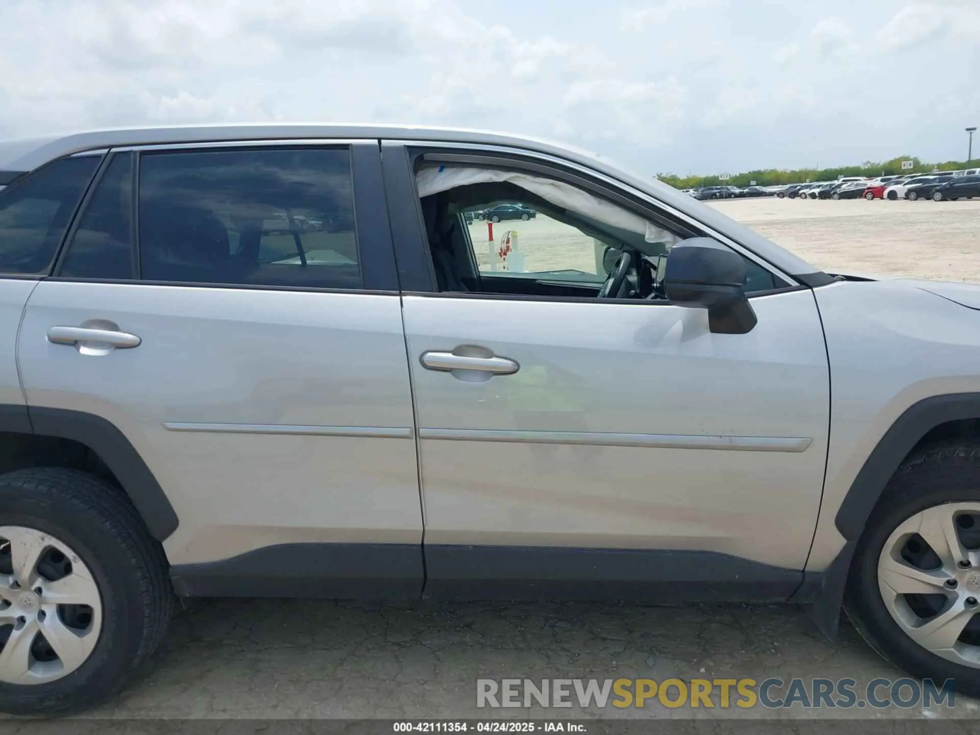 12 fotografías del automóvil dañado 2T3H1RFV3PW259580 TOYOTA RAV4 2023