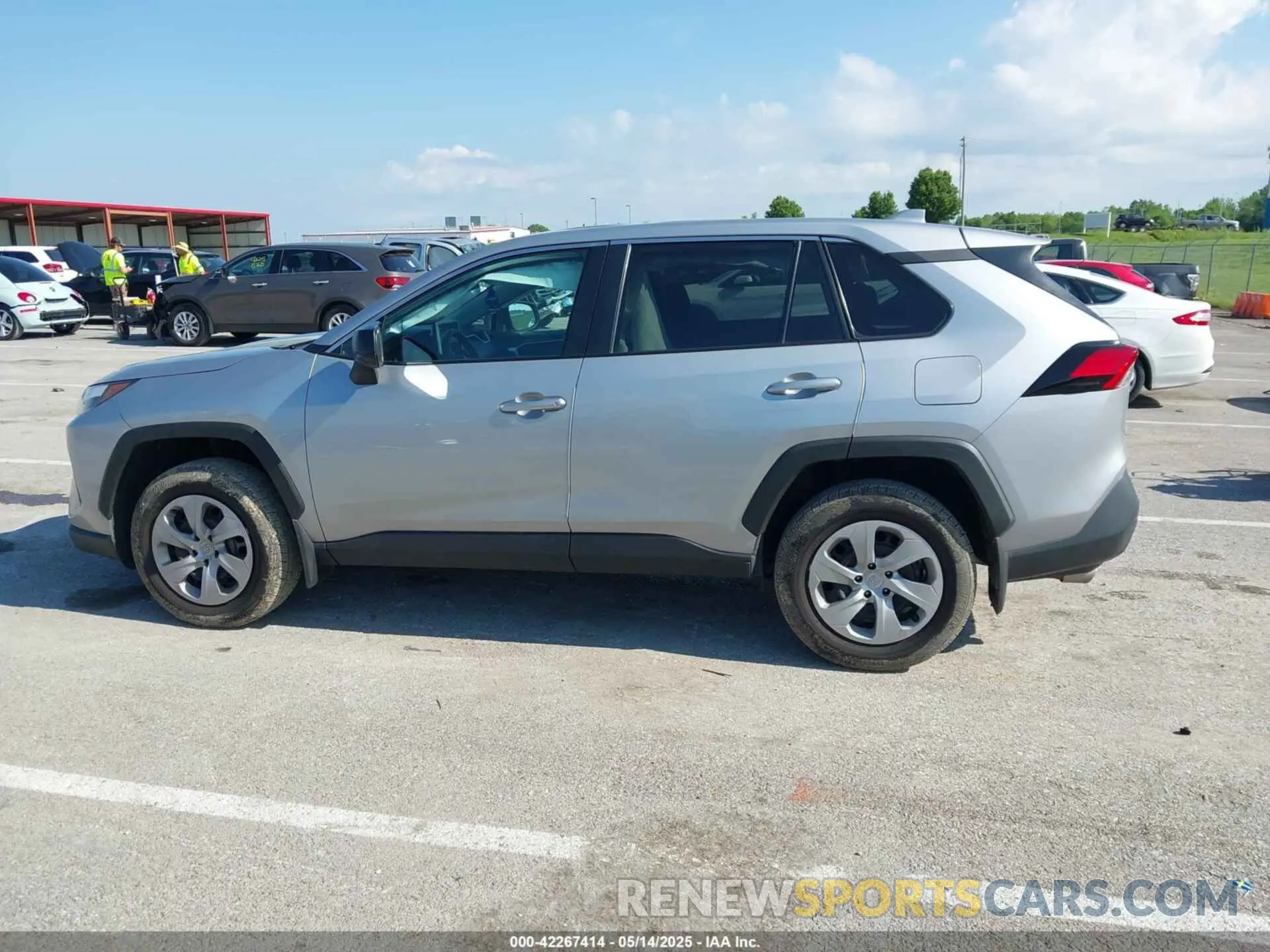 14 fotografías del automóvil dañado 2T3H1RFV3PW289288 TOYOTA RAV4 2023