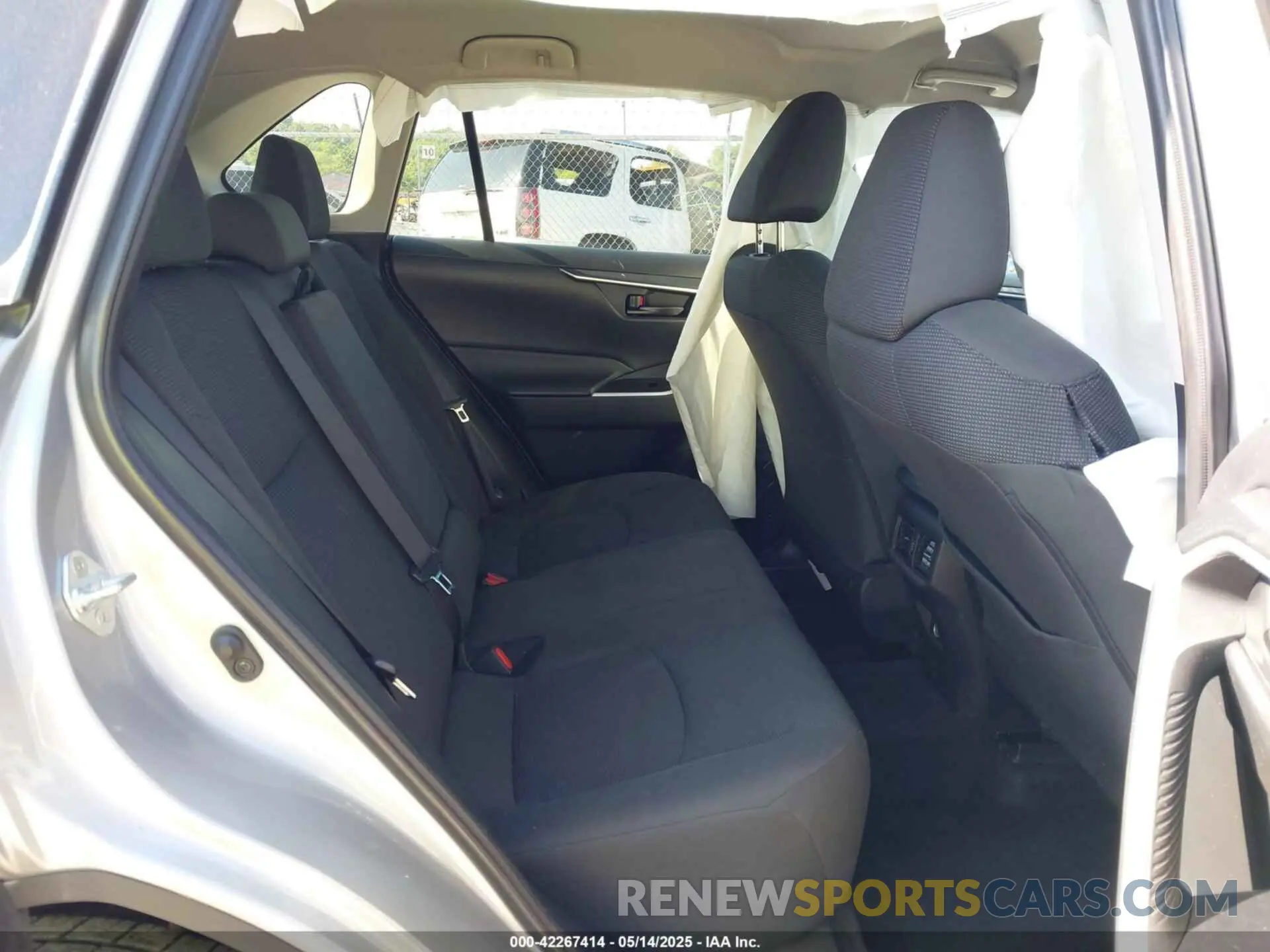 8 fotografías del automóvil dañado 2T3H1RFV3PW289288 TOYOTA RAV4 2023