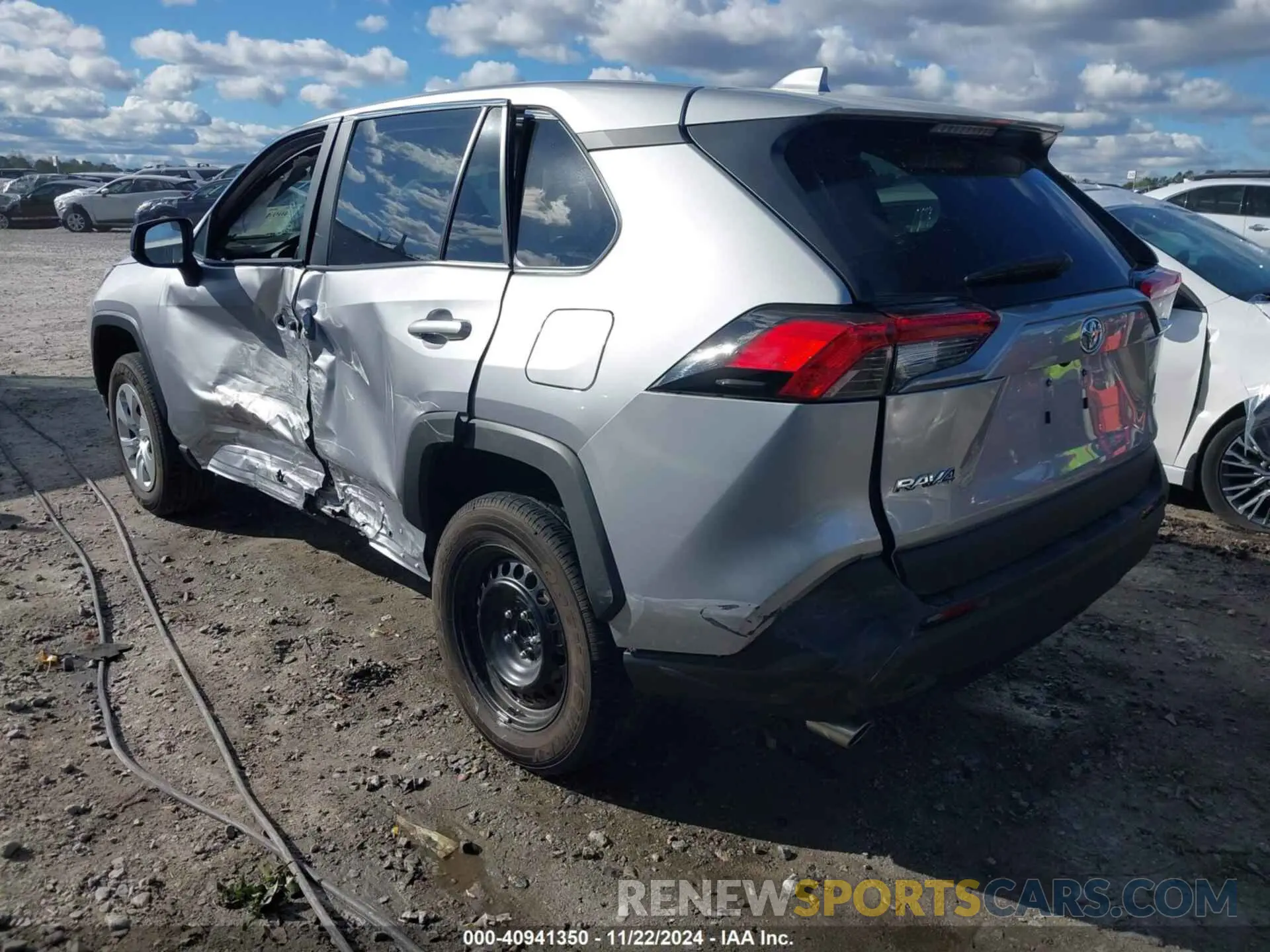 3 fotografías del automóvil dañado 2T3H1RFV4PC243132 TOYOTA RAV4 2023
