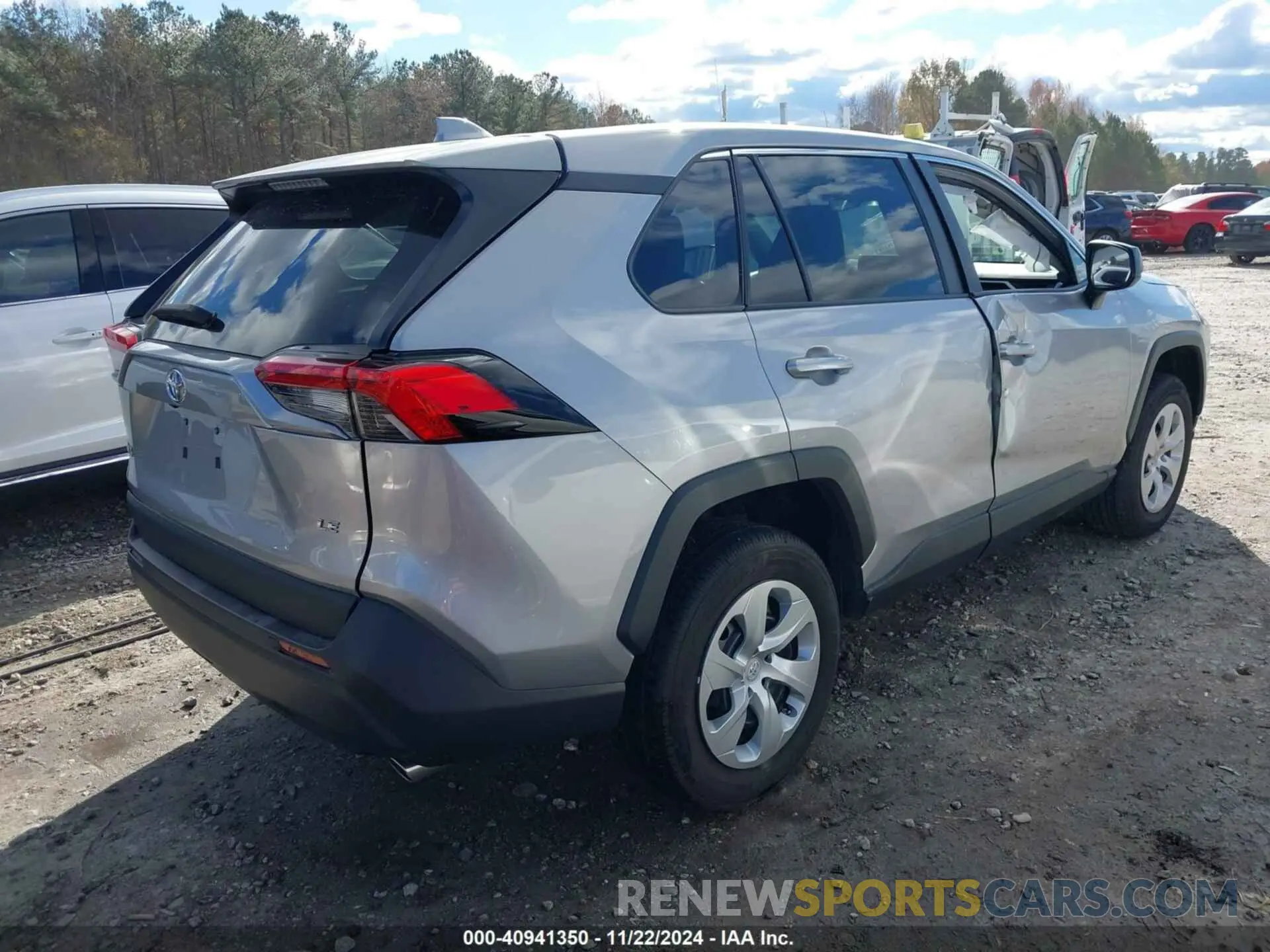 4 fotografías del automóvil dañado 2T3H1RFV4PC243132 TOYOTA RAV4 2023