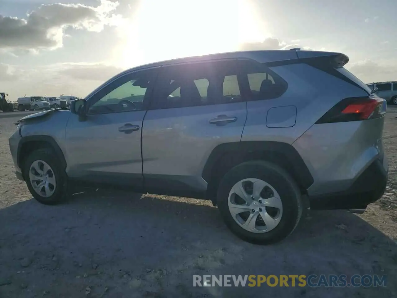 2 fotografías del automóvil dañado 2T3H1RFV5PC246833 TOYOTA RAV4 2023
