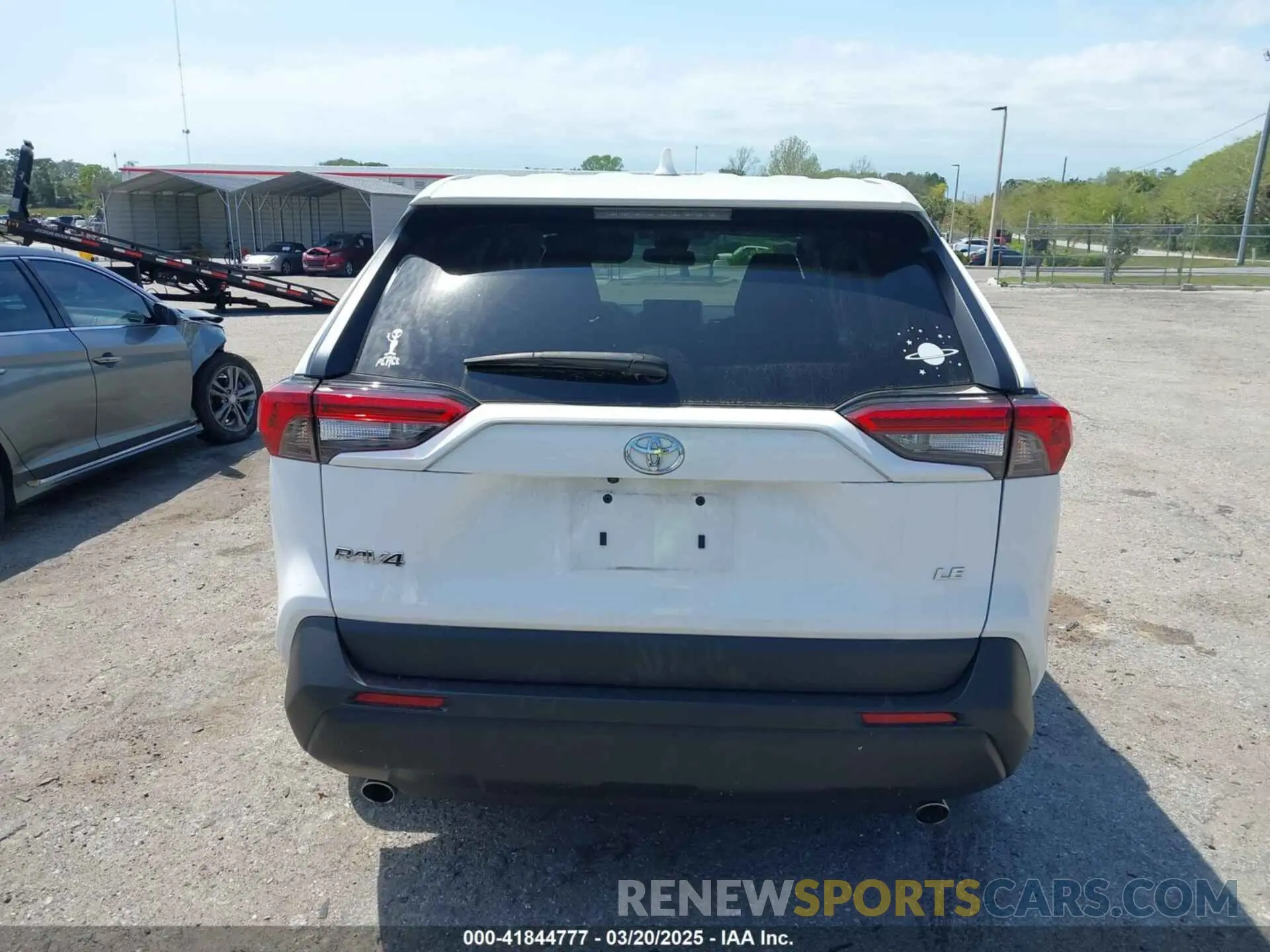 16 fotografías del automóvil dañado 2T3H1RFV6PC214859 TOYOTA RAV4 2023