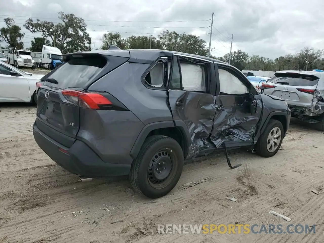 3 fotografías del automóvil dañado 2T3H1RFV6PC236182 TOYOTA RAV4 2023