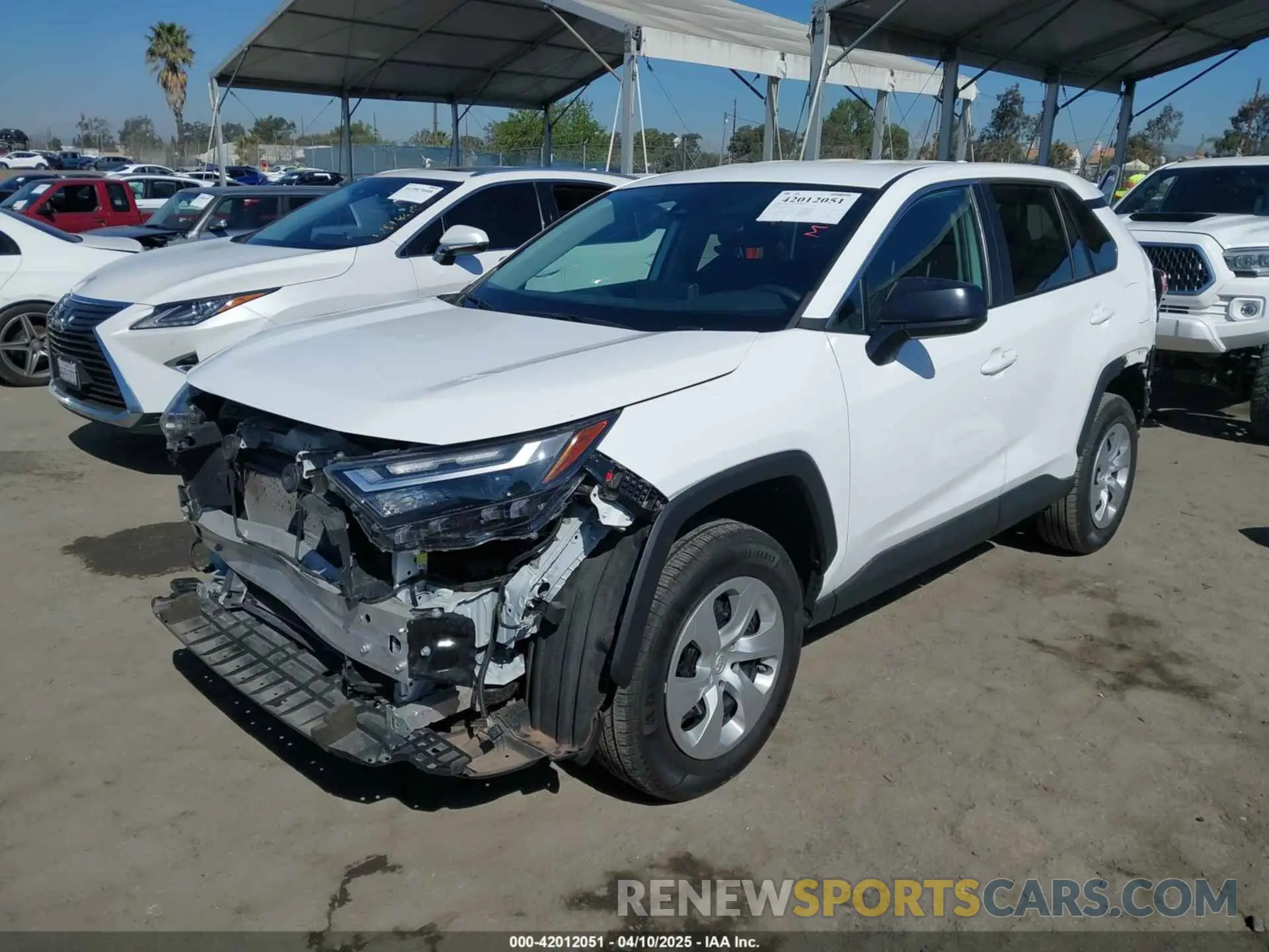 2 fotografías del automóvil dañado 2T3H1RFV7PC232612 TOYOTA RAV4 2023