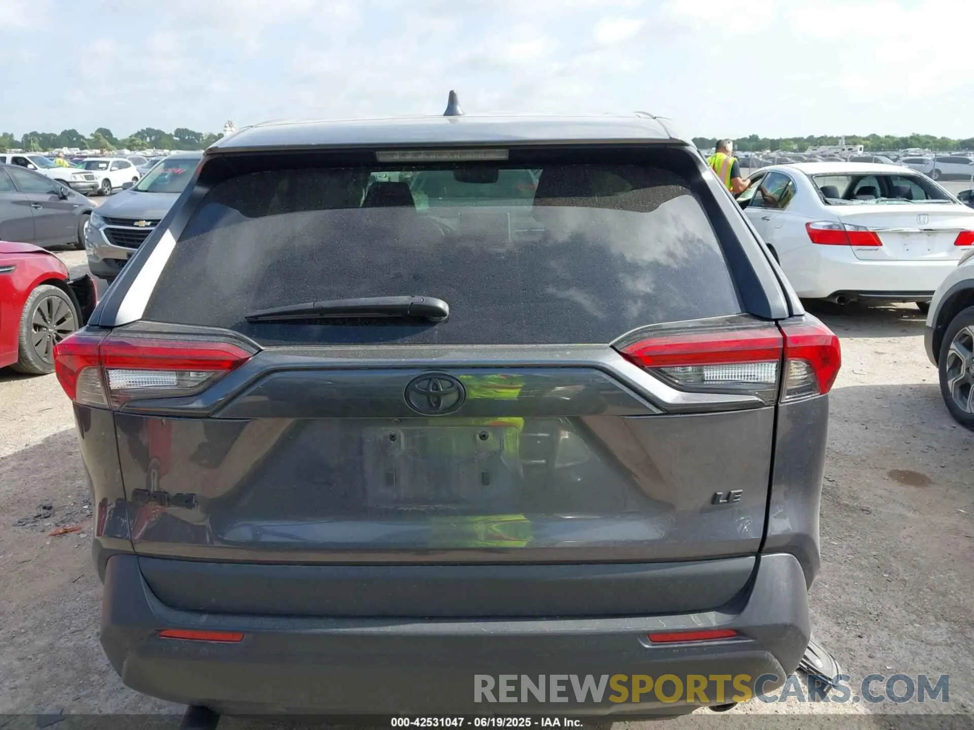 16 fotografías del automóvil dañado 2T3H1RFV9PW264489 TOYOTA RAV4 2023