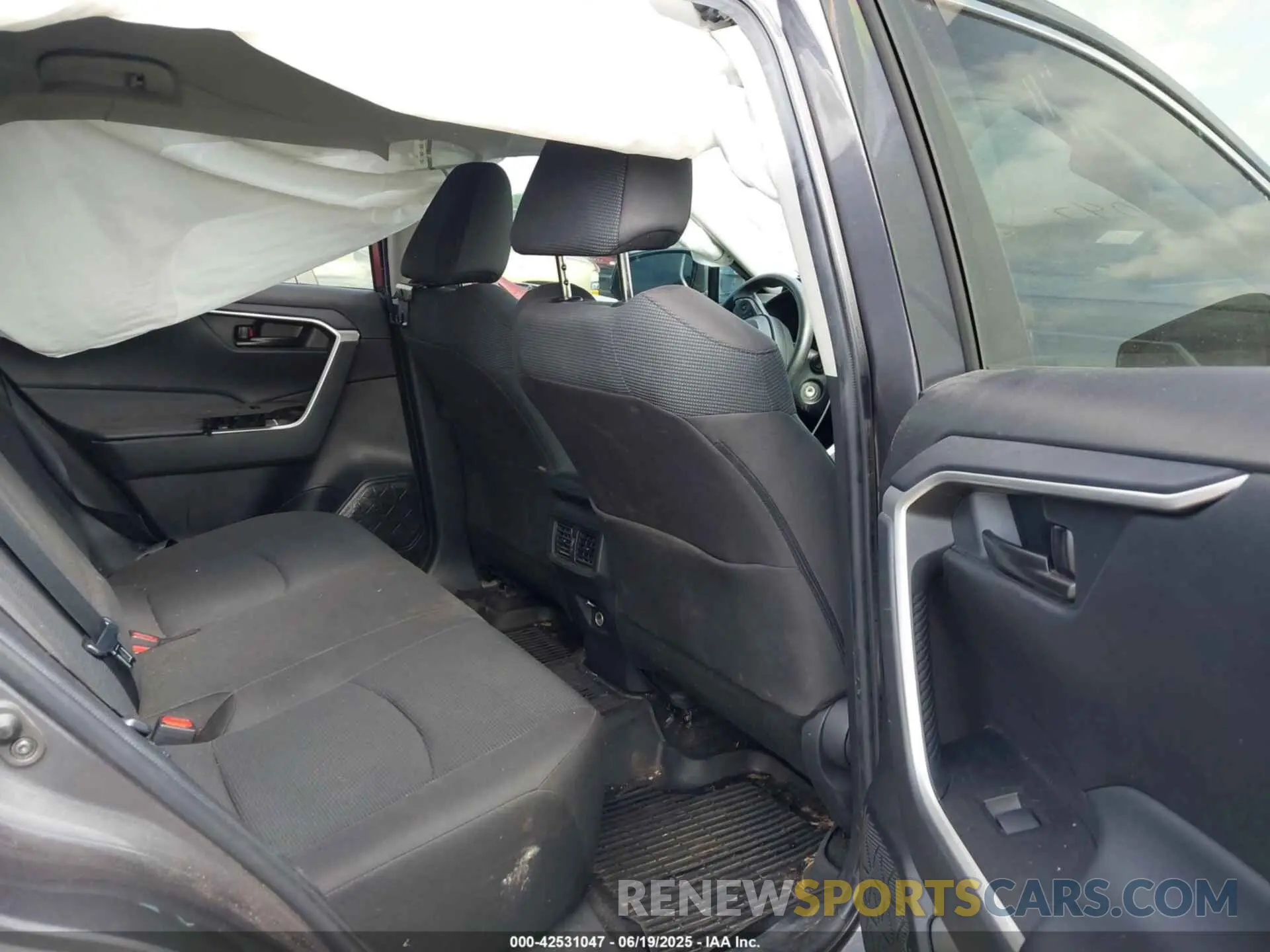 8 fotografías del automóvil dañado 2T3H1RFV9PW264489 TOYOTA RAV4 2023