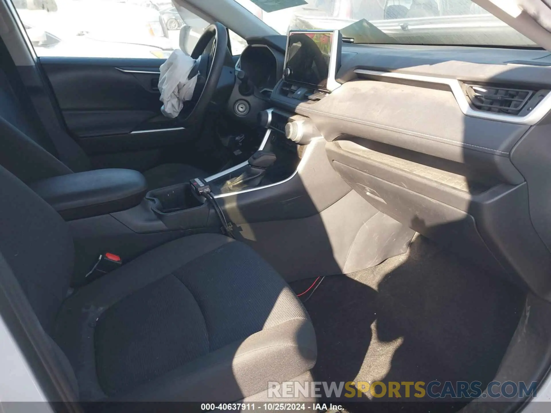 5 fotografías del automóvil dañado 2T3K1RFV0PW259235 TOYOTA RAV4 2023
