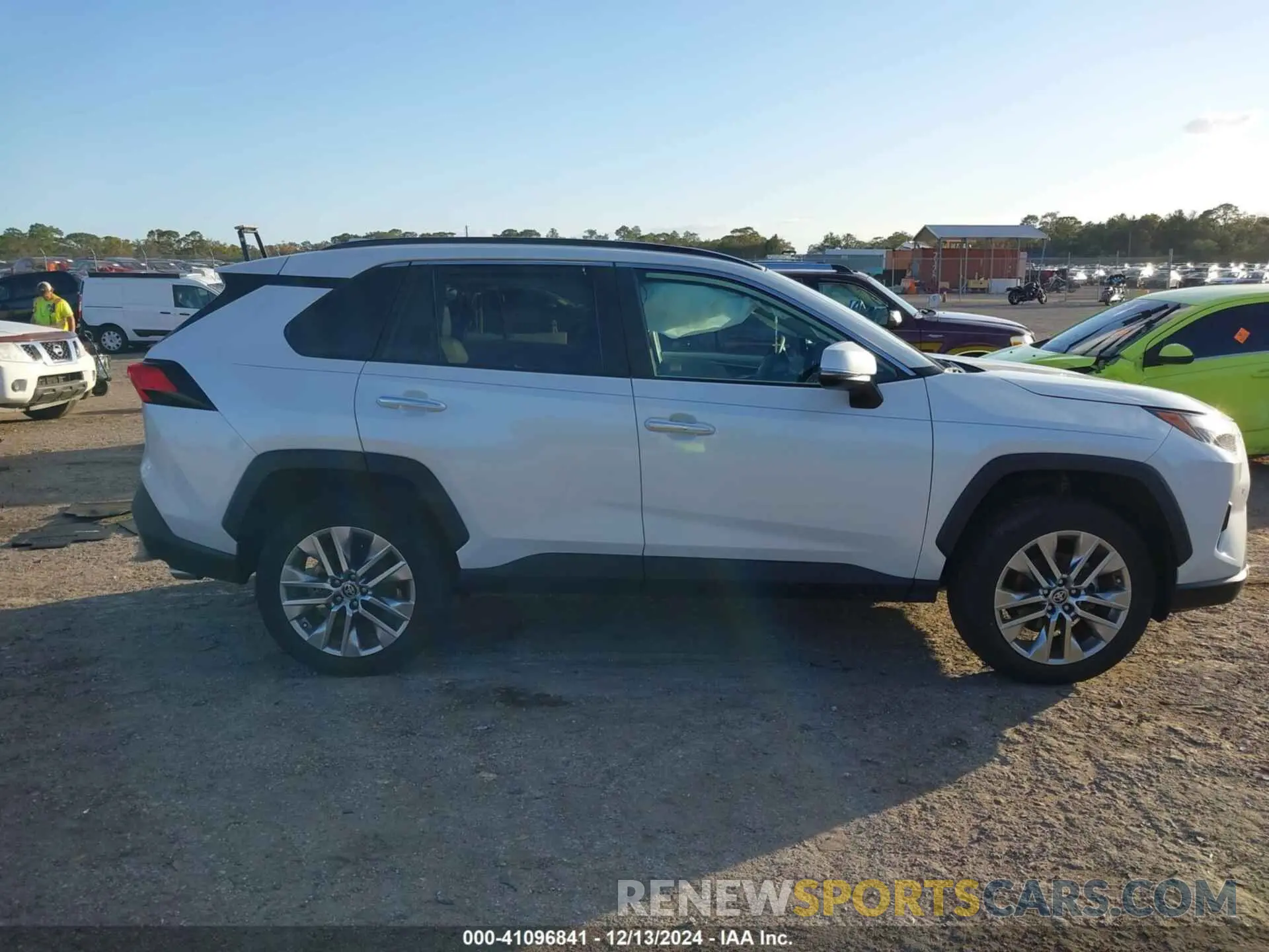 12 fotografías del automóvil dañado 2T3N1RFV7PW343095 TOYOTA RAV4 2023