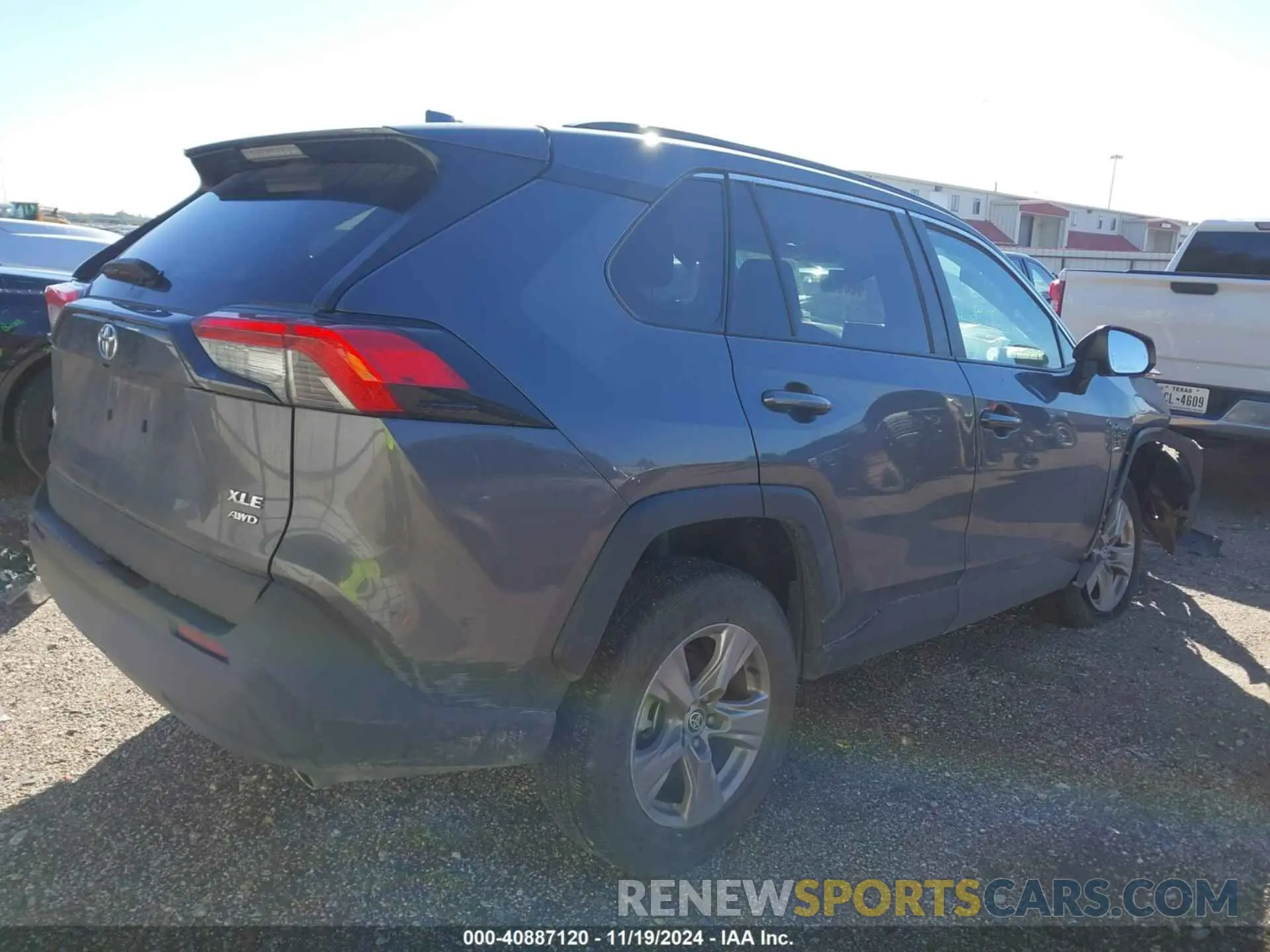 4 fotografías del automóvil dañado 2T3P1RFV2PC334038 TOYOTA RAV4 2023
