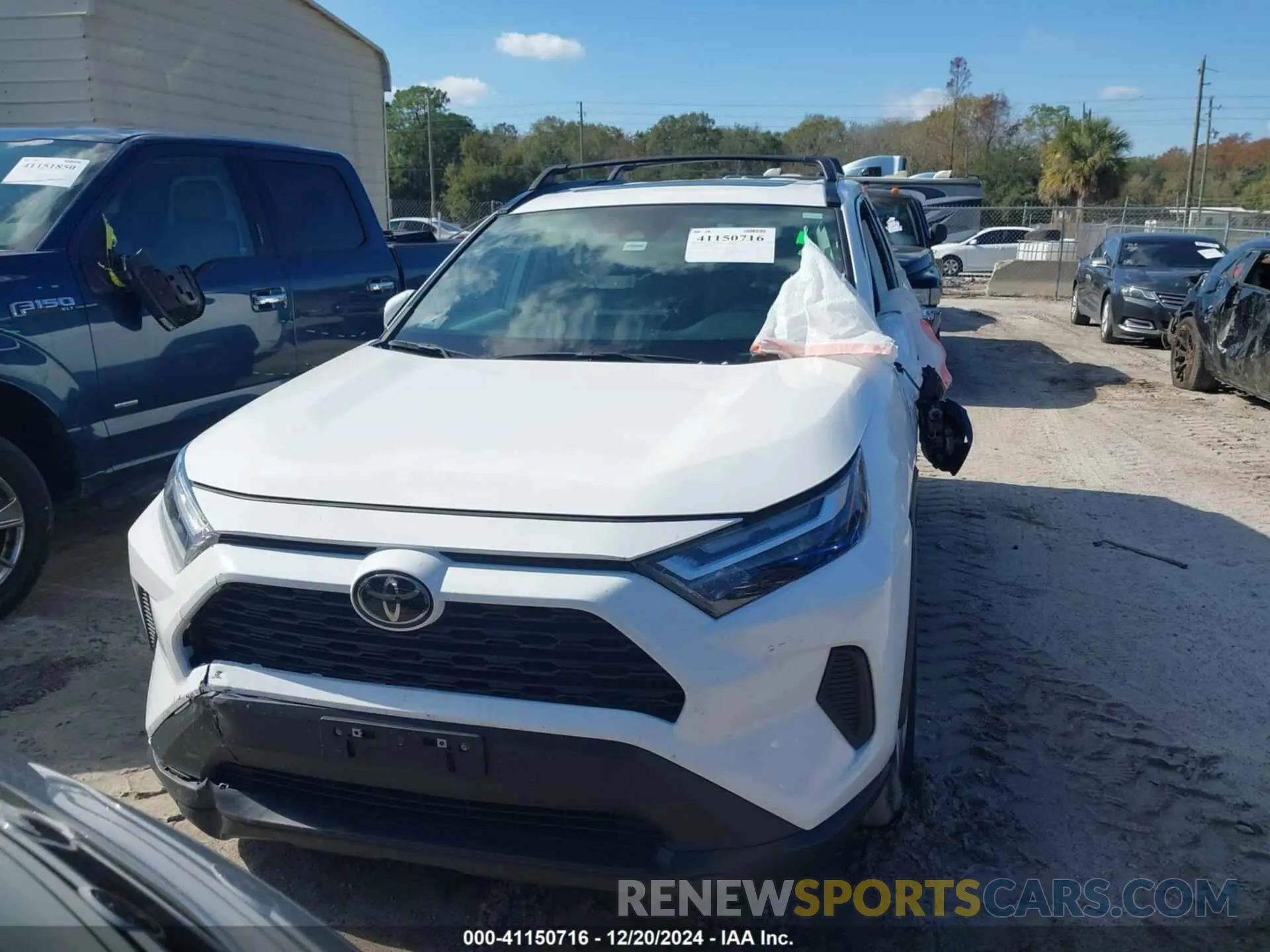 12 fotografías del automóvil dañado 2T3P1RFV2PC349249 TOYOTA RAV4 2023