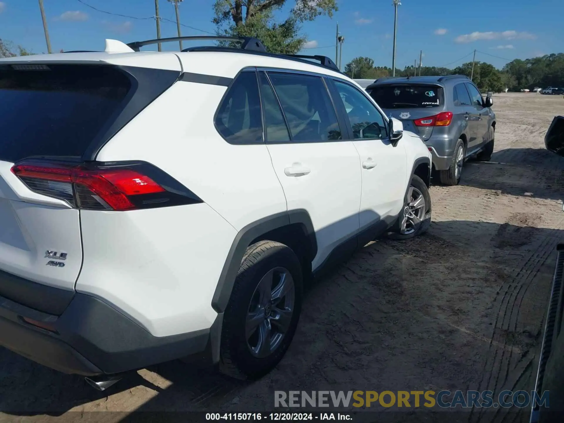 13 fotografías del automóvil dañado 2T3P1RFV2PC349249 TOYOTA RAV4 2023