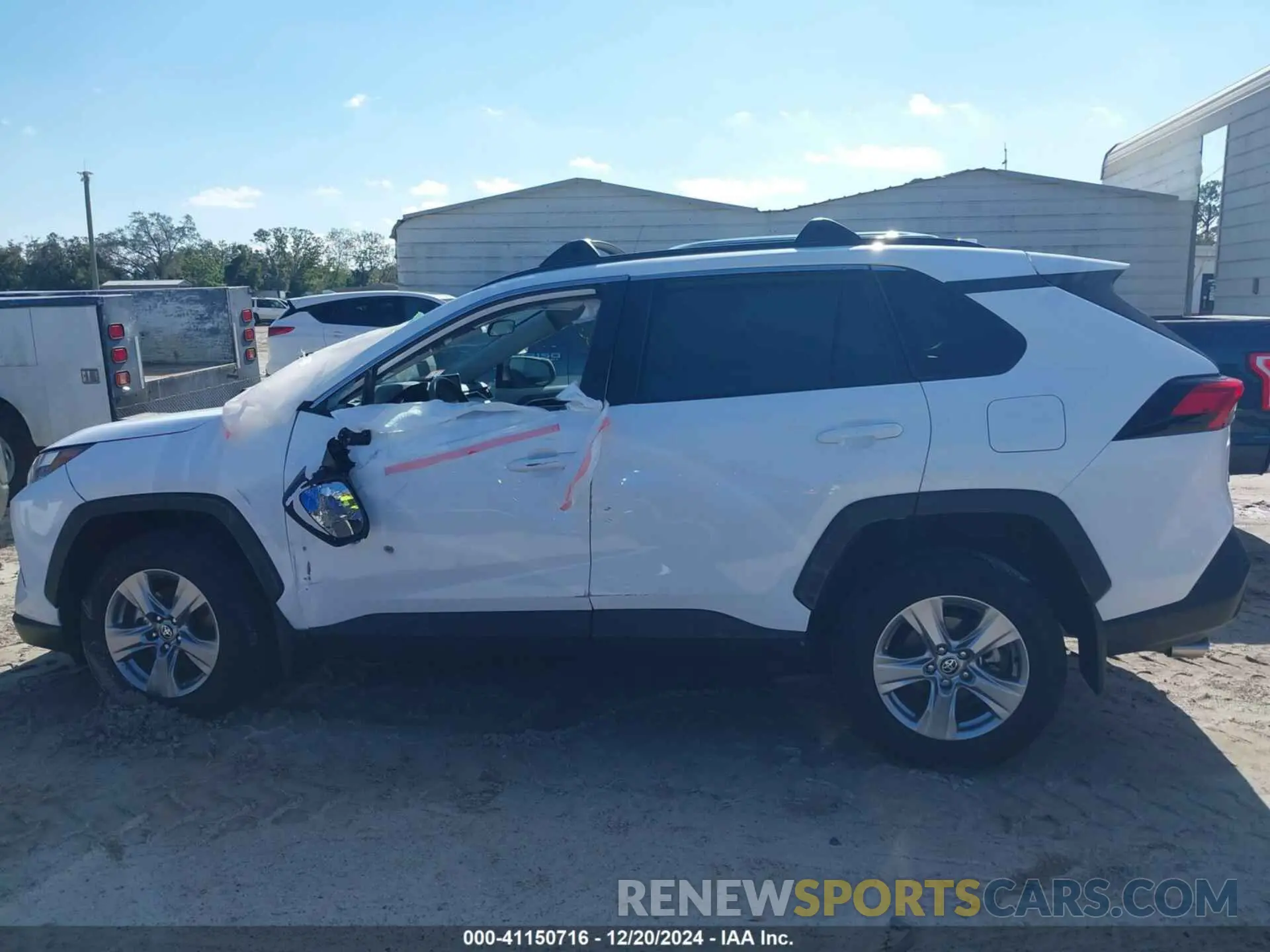 14 fotografías del automóvil dañado 2T3P1RFV2PC349249 TOYOTA RAV4 2023