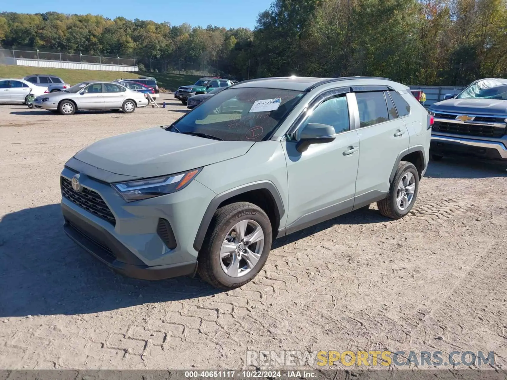 2 fotografías del automóvil dañado 2T3P1RFV2PW340985 TOYOTA RAV4 2023