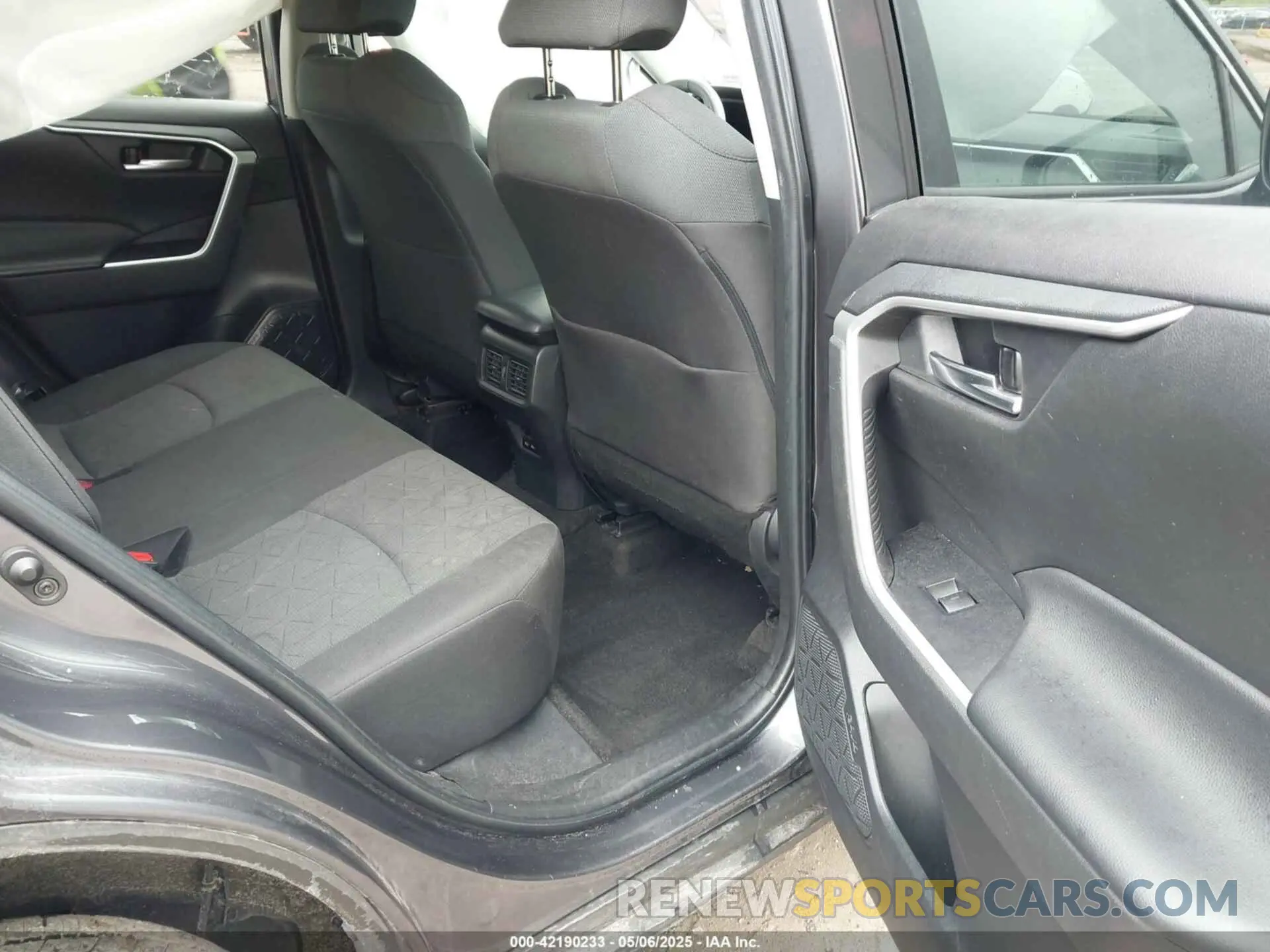 8 fotografías del automóvil dañado 2T3P1RFV3PW351459 TOYOTA RAV4 2023