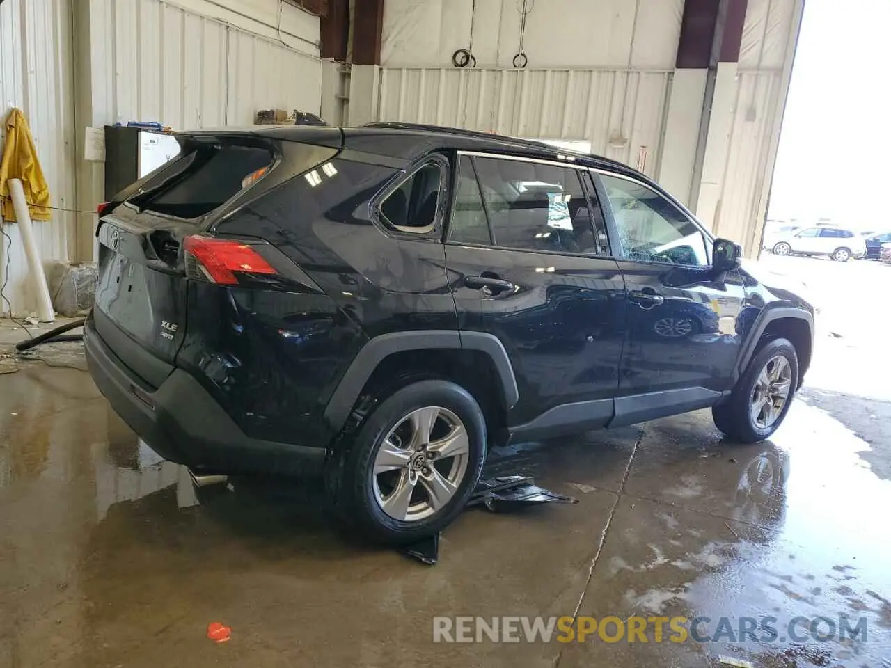3 fotografías del automóvil dañado 2T3P1RFV4PC325292 TOYOTA RAV4 2023