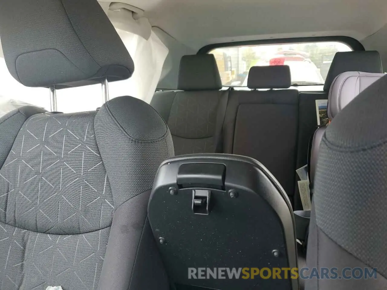 10 fotografías del automóvil dañado 2T3P1RFV4PC370202 TOYOTA RAV4 2023