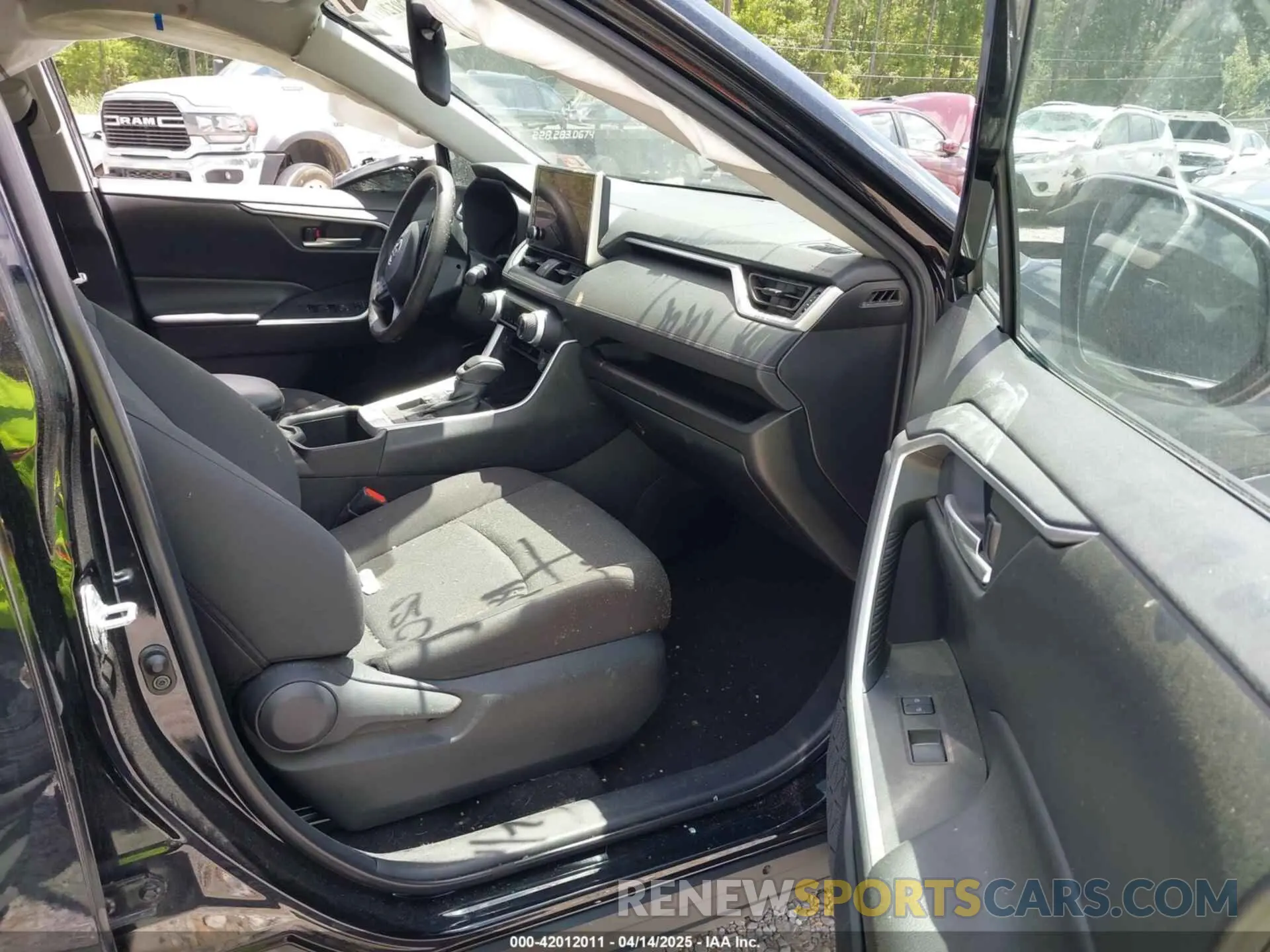 5 fotografías del automóvil dañado 2T3P1RFV5PW365363 TOYOTA RAV4 2023
