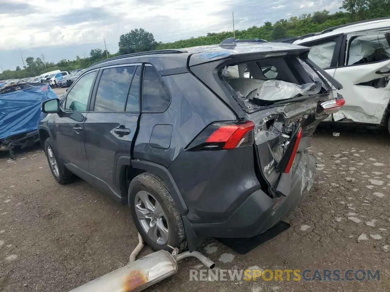 2 fotografías del automóvil dañado 2T3P1RFV5PW380798 TOYOTA RAV4 2023