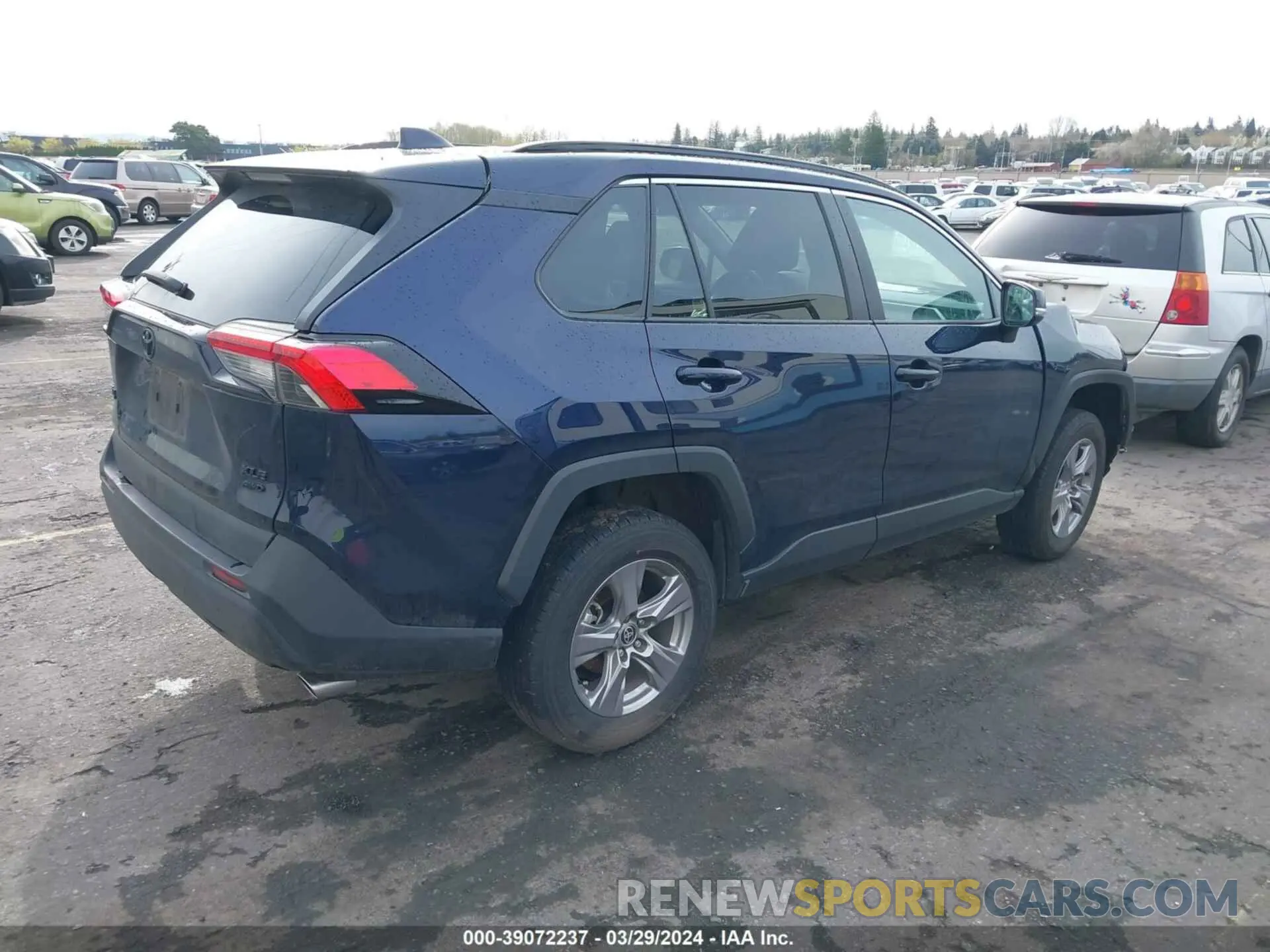4 fotografías del automóvil dañado 2T3P1RFV5PW398332 TOYOTA RAV4 2023