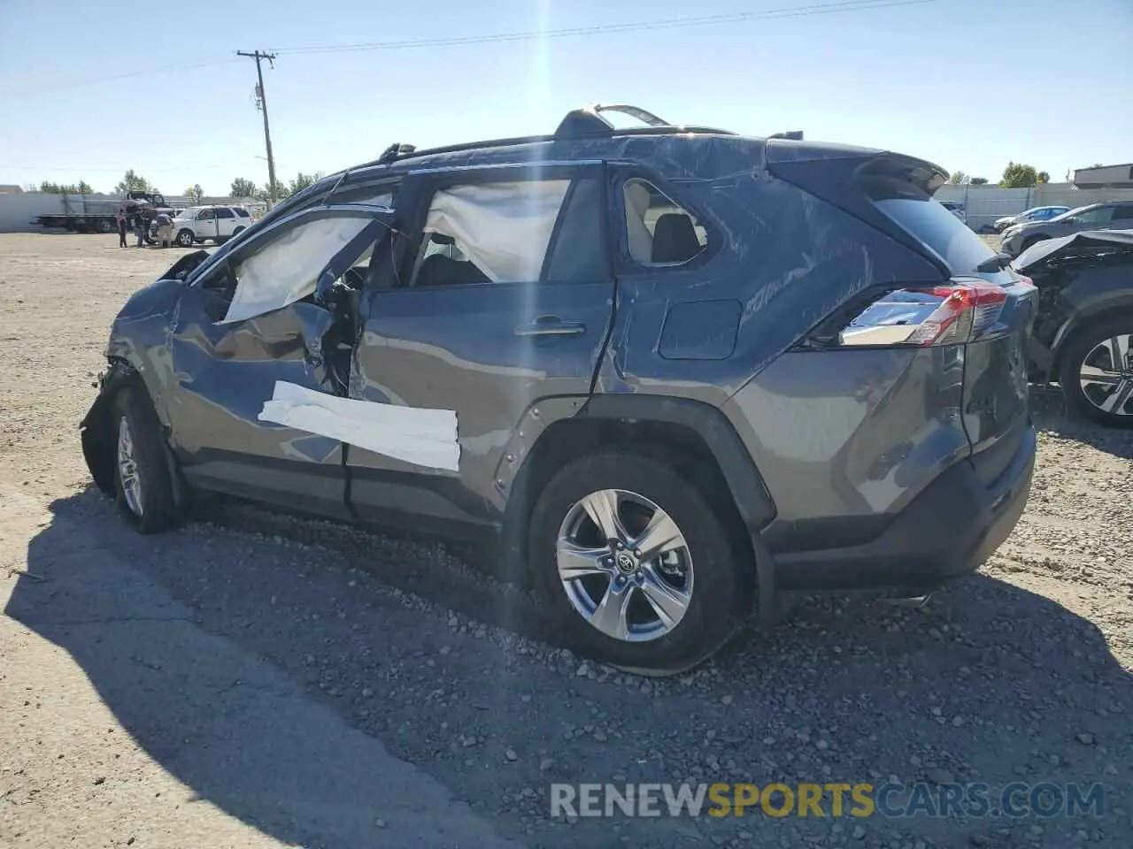 2 fotografías del automóvil dañado 2T3P1RFV6PC348962 TOYOTA RAV4 2023