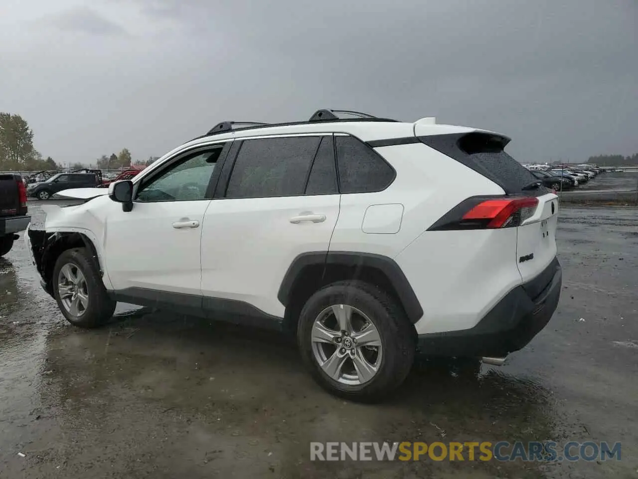 2 fotografías del automóvil dañado 2T3P1RFV6PC376535 TOYOTA RAV4 2023
