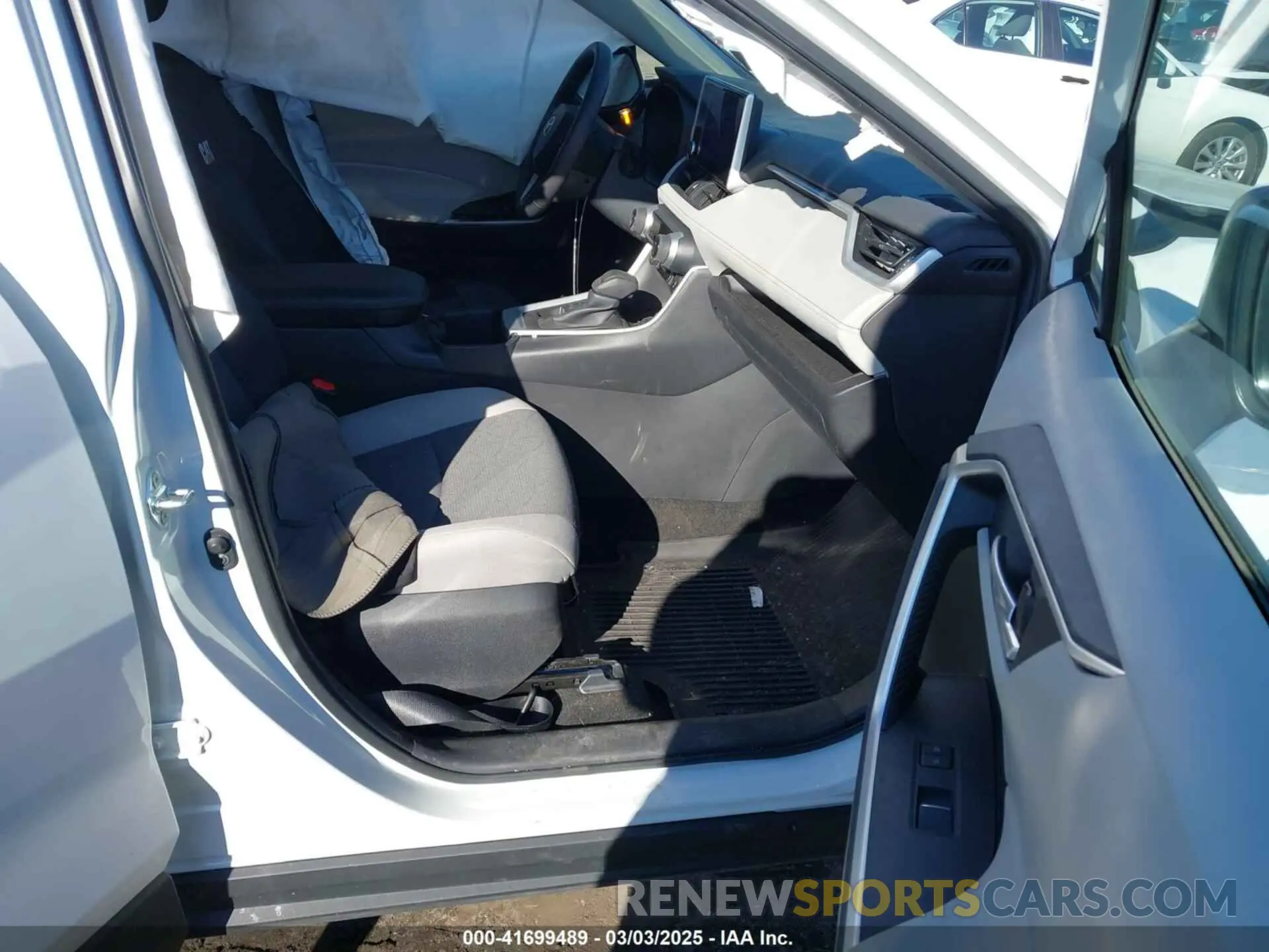 5 fotografías del automóvil dañado 2T3P1RFV6PC380620 TOYOTA RAV4 2023