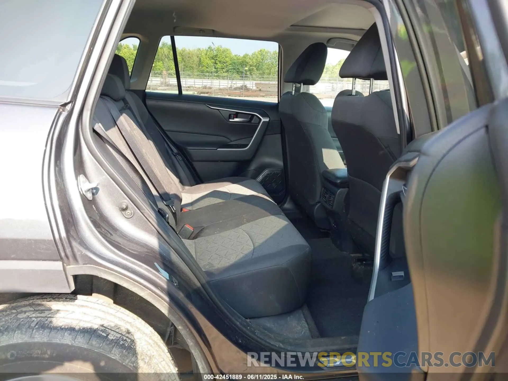 8 fotografías del automóvil dañado 2T3P1RFV6PW399716 TOYOTA RAV4 2023