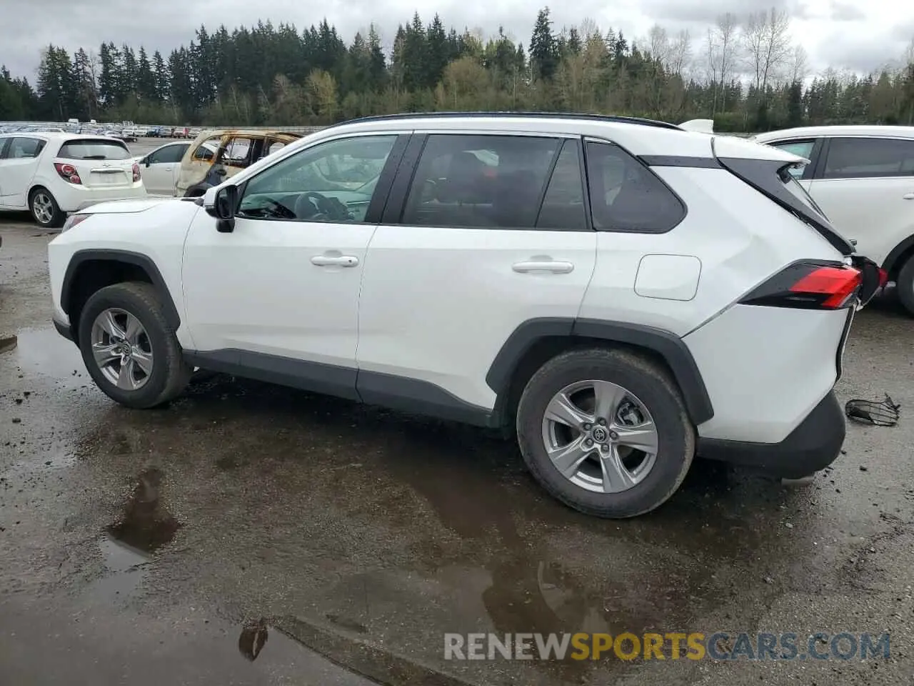 2 fotografías del automóvil dañado 2T3P1RFV7PW347947 TOYOTA RAV4 2023