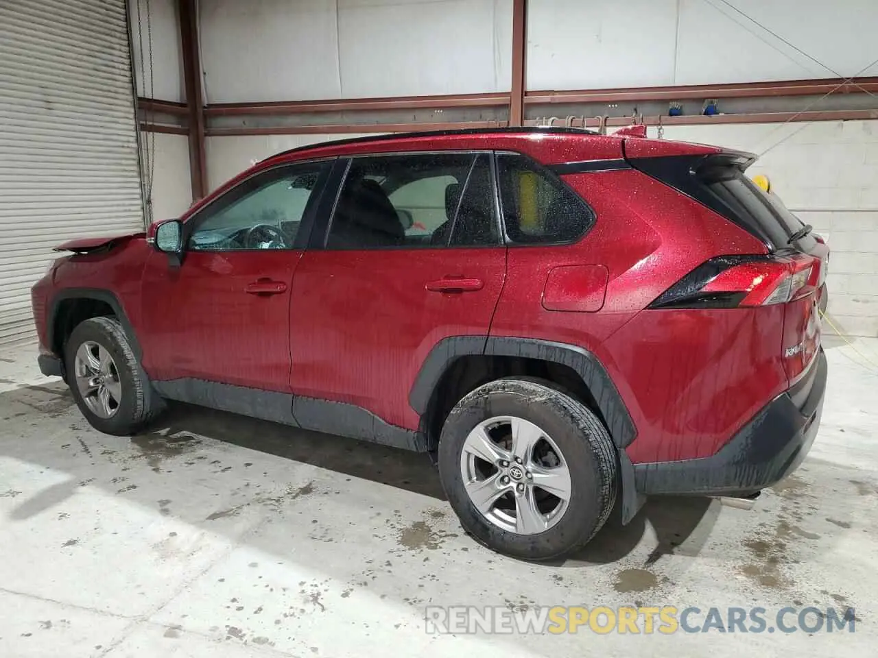 2 fotografías del automóvil dañado 2T3P1RFV7PW394380 TOYOTA RAV4 2023
