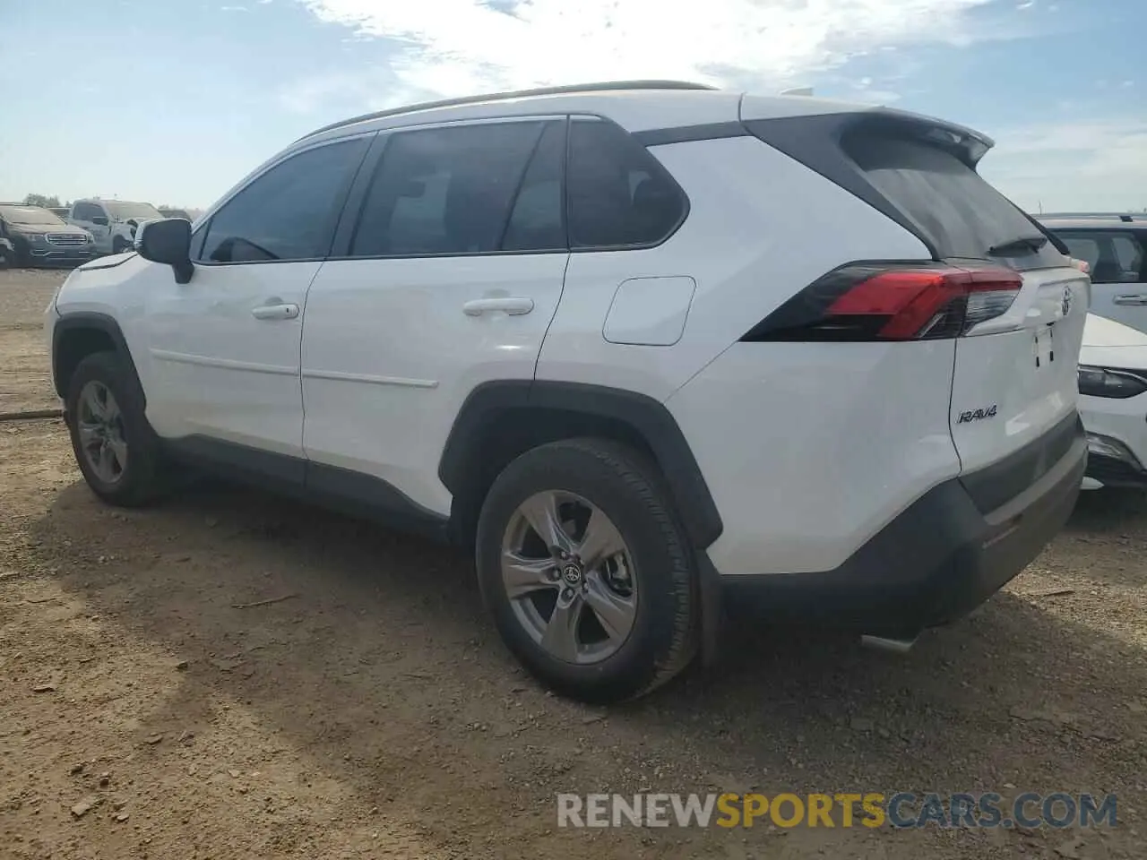 2 fotografías del automóvil dañado 2T3P1RFV9PC381955 TOYOTA RAV4 2023