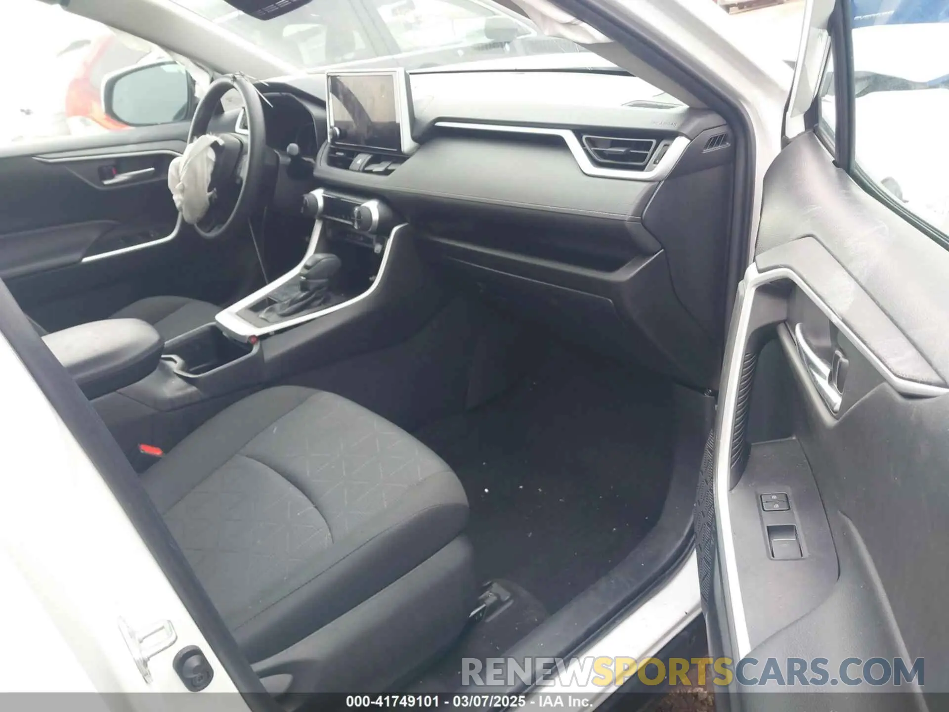5 fotografías del automóvil dañado 2T3P1RFV9PW377340 TOYOTA RAV4 2023