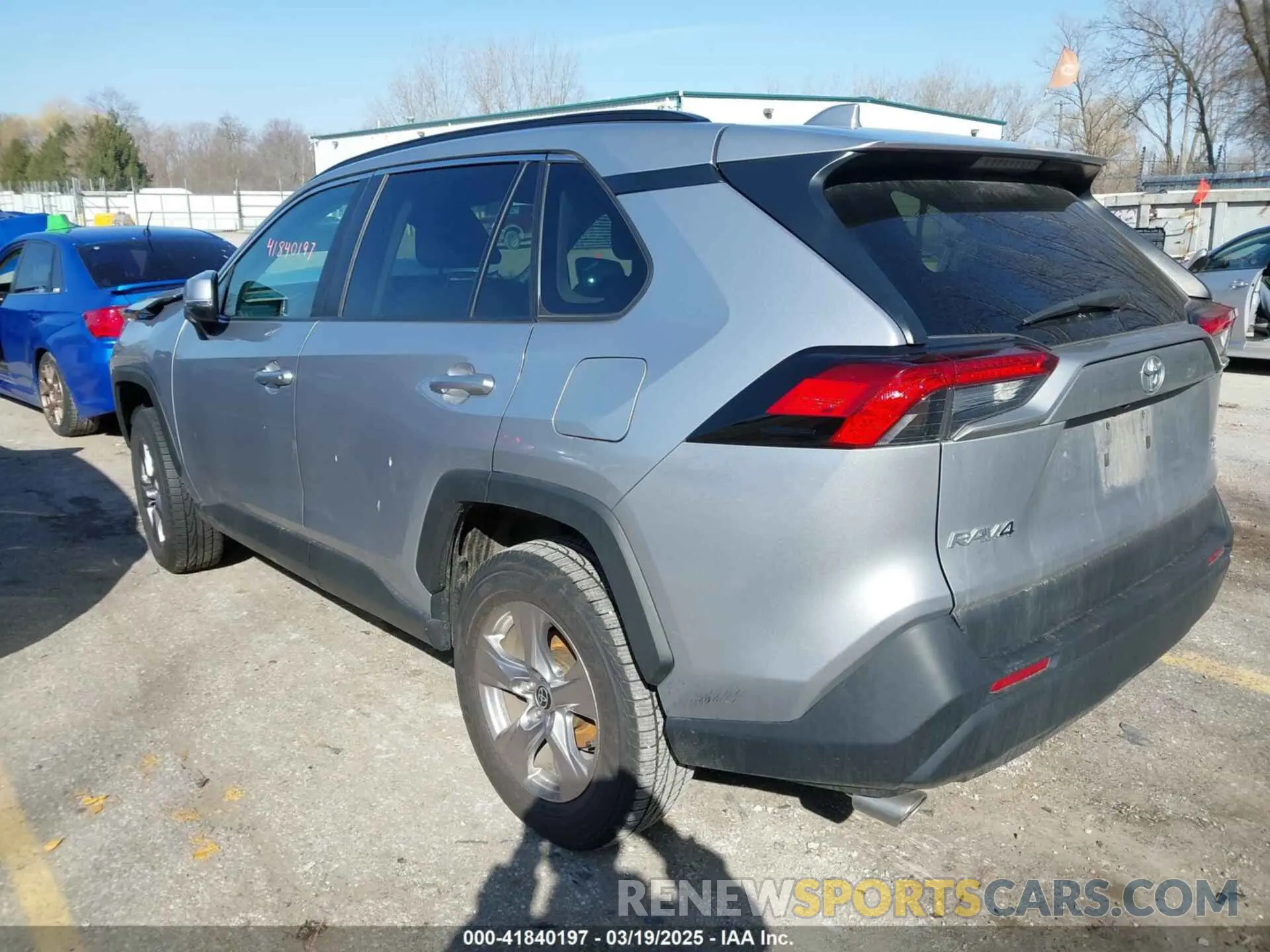 3 fotografías del automóvil dañado 2T3P1RFVXPC335339 TOYOTA RAV4 2023