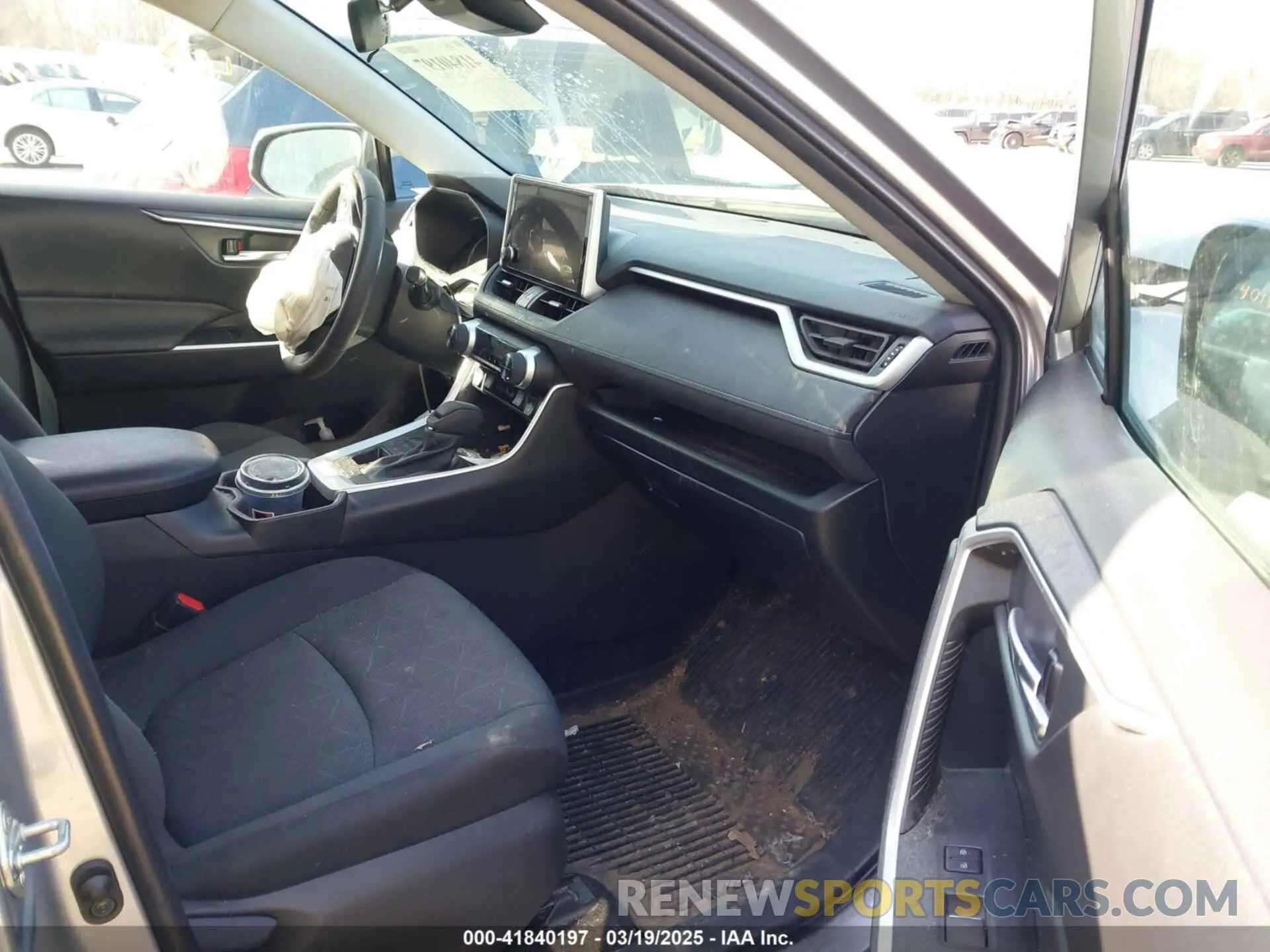 5 fotografías del automóvil dañado 2T3P1RFVXPC335339 TOYOTA RAV4 2023