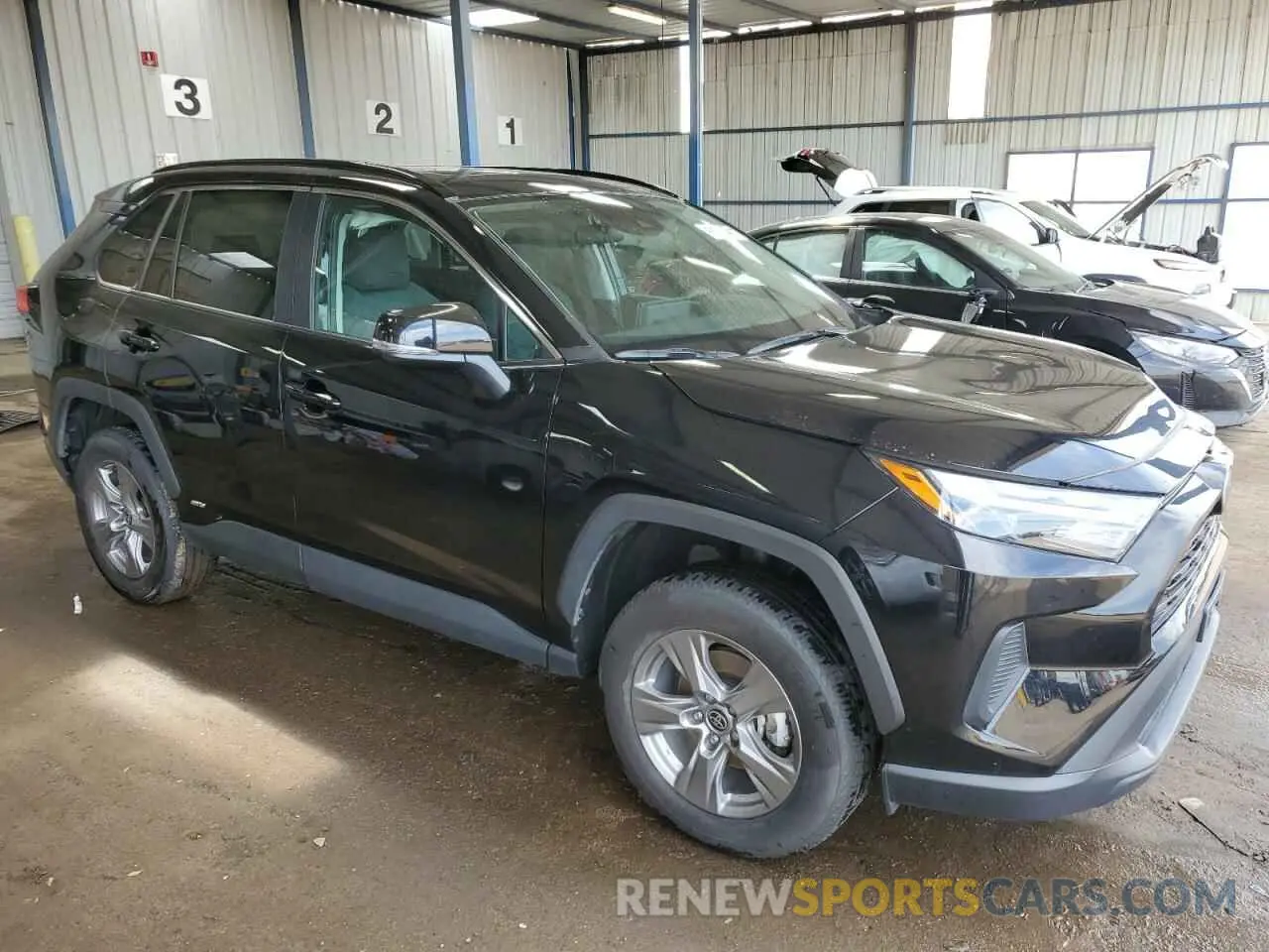 4 fotografías del automóvil dañado 2T3RWRFV3PW183316 TOYOTA RAV4 2023