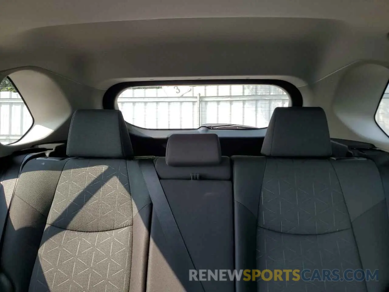 10 fotografías del automóvil dañado 2T3RWRFV5PW180725 TOYOTA RAV4 2023
