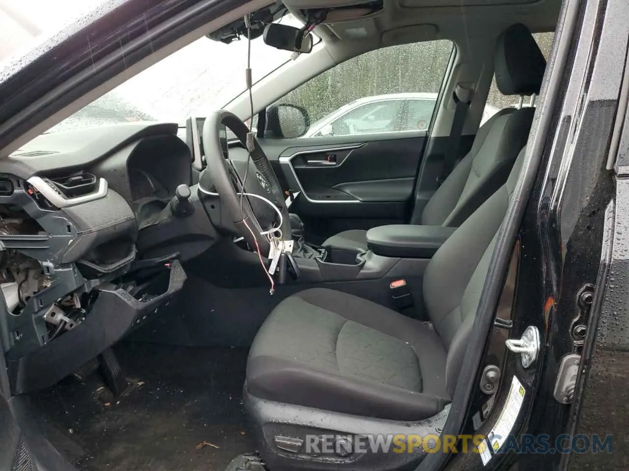 7 fotografías del automóvil dañado 2T3RWRFV8PW169461 TOYOTA RAV4 2023