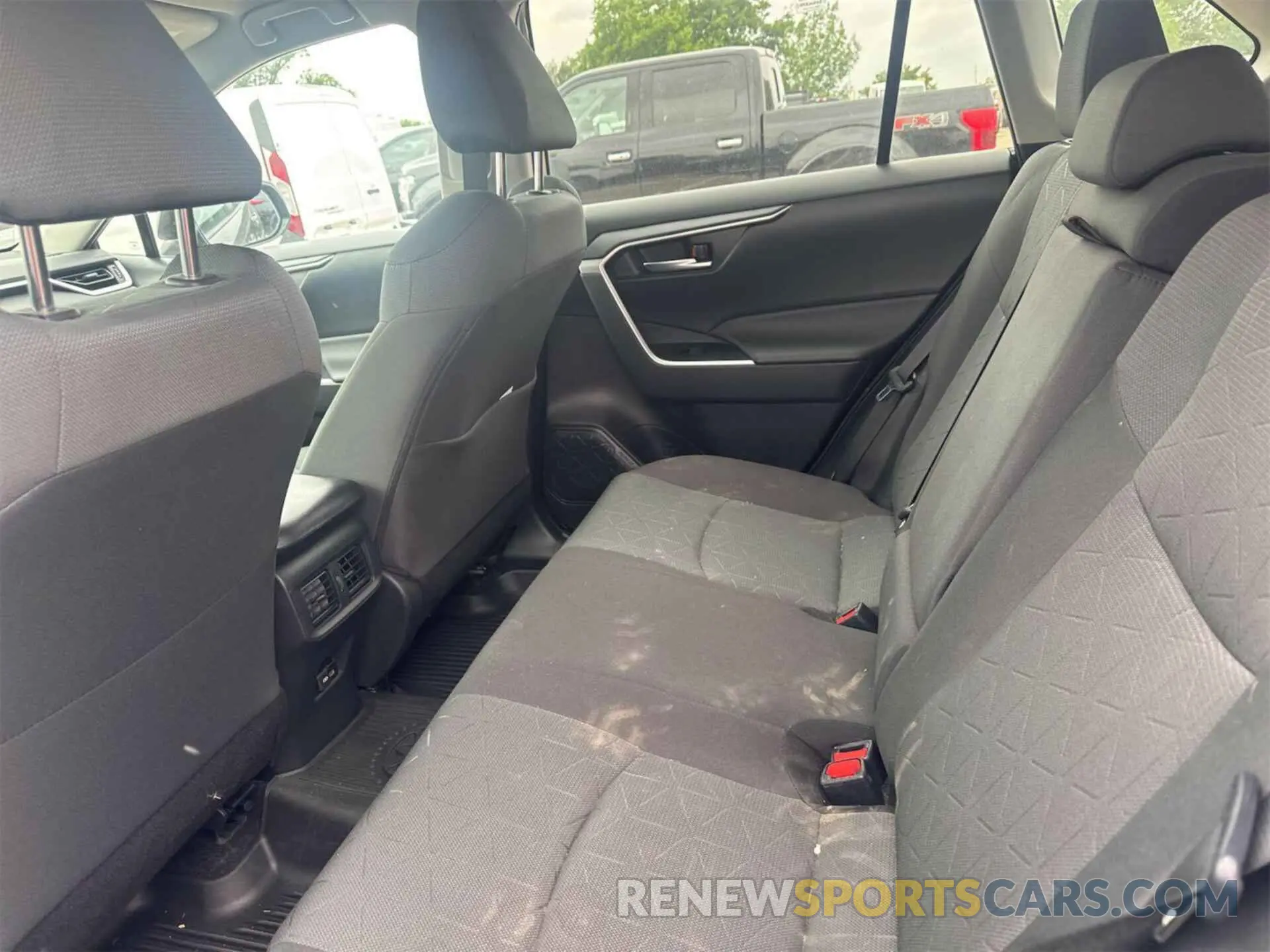 5 fotografías del automóvil dañado 2T3RWRFV8PW174496 TOYOTA RAV4 2023