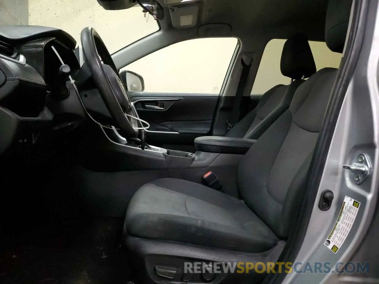 7 fotografías del automóvil dañado 2T3RWRFV9PW172787 TOYOTA RAV4 2023