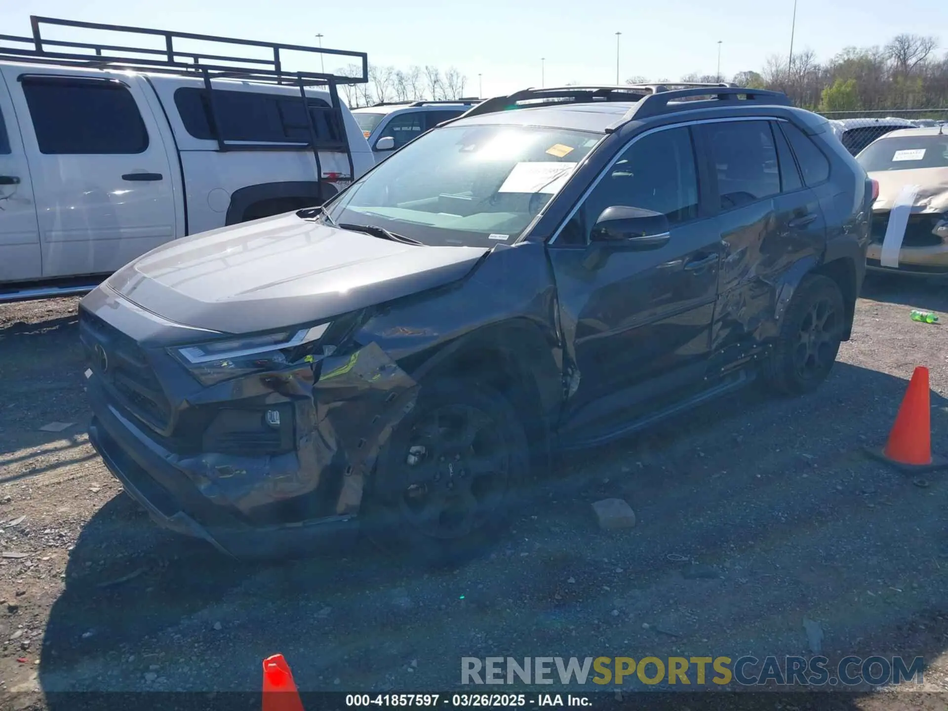 2 fotografías del automóvil dañado 2T3S1RFV3PW349334 TOYOTA RAV4 2023