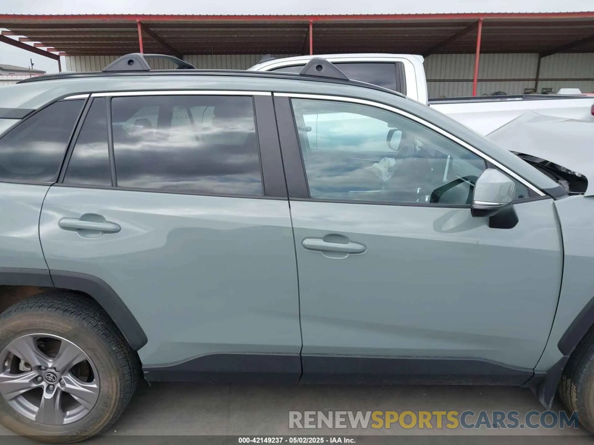 13 fotografías del automóvil dañado 2T3W1RFV0PW292575 TOYOTA RAV4 2023